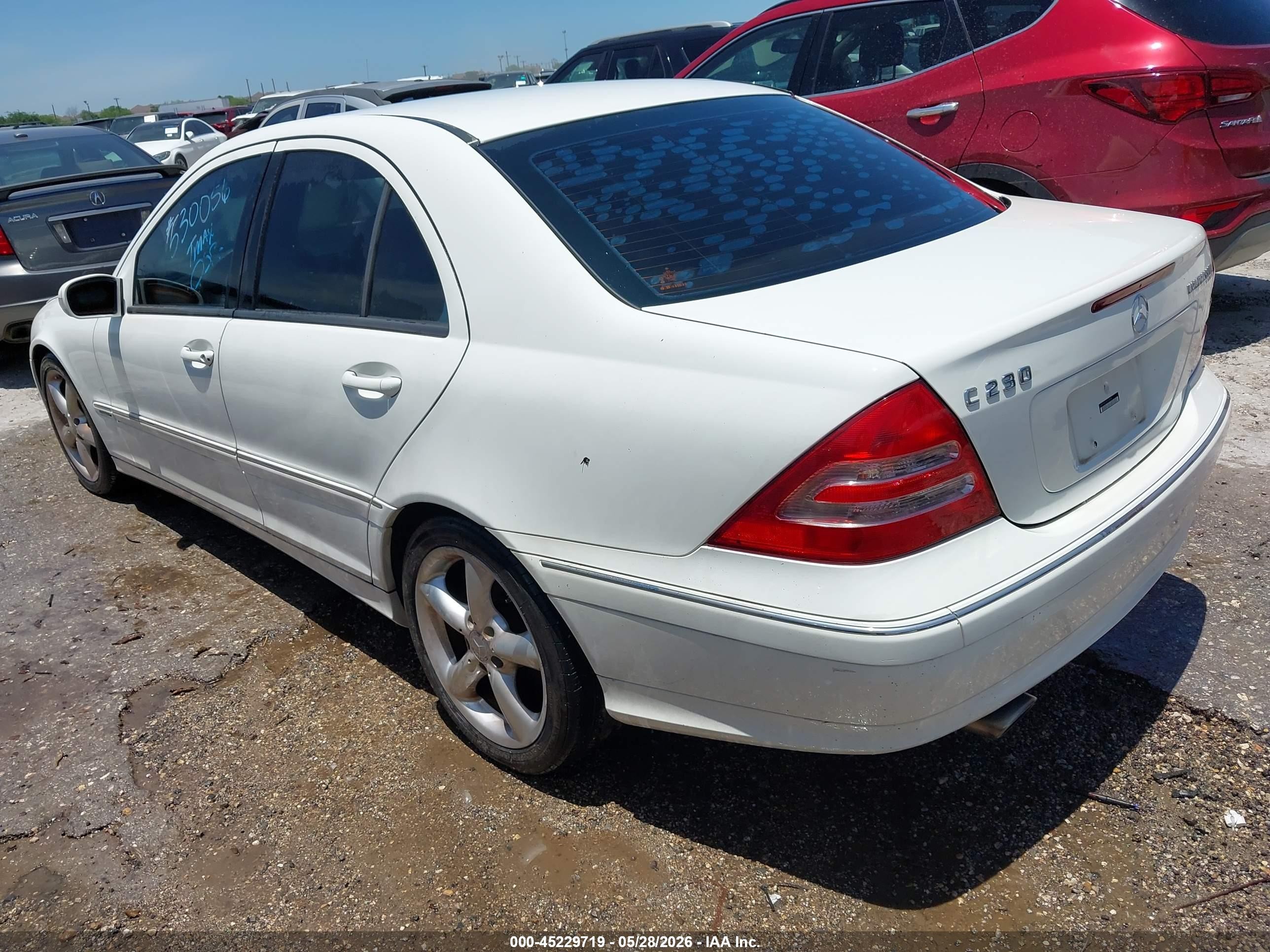 2004 Mercedes-benz C 230 Kompressor Sport/sport White vin: WDBRF40J24F530056
