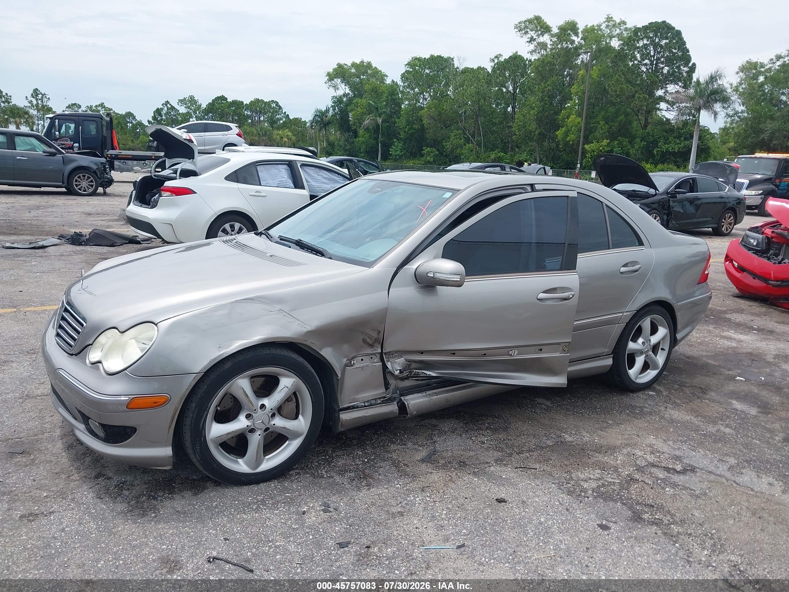 2005 Mercedes-benz C 230 Kompressor Sport Gold vin: WDBRF40J25F603315