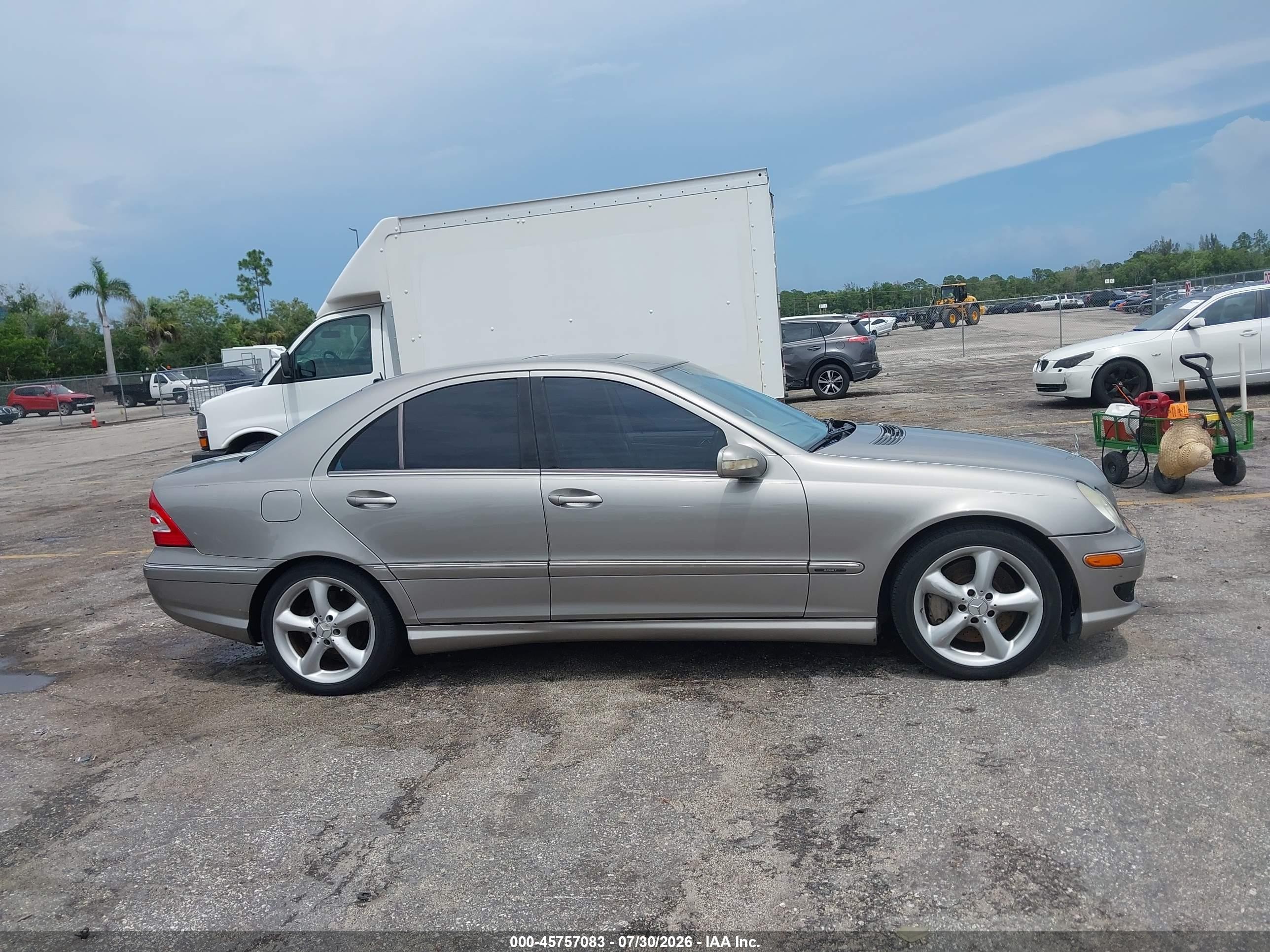 2005 Mercedes-benz C 230 Kompressor Sport Gold vin: WDBRF40J25F603315