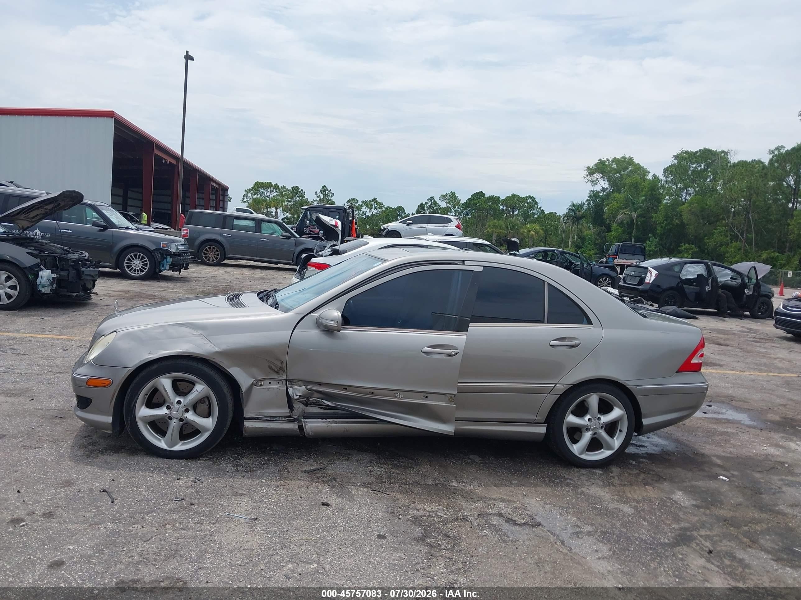 2005 Mercedes-benz C 230 Kompressor Sport Gold vin: WDBRF40J25F603315