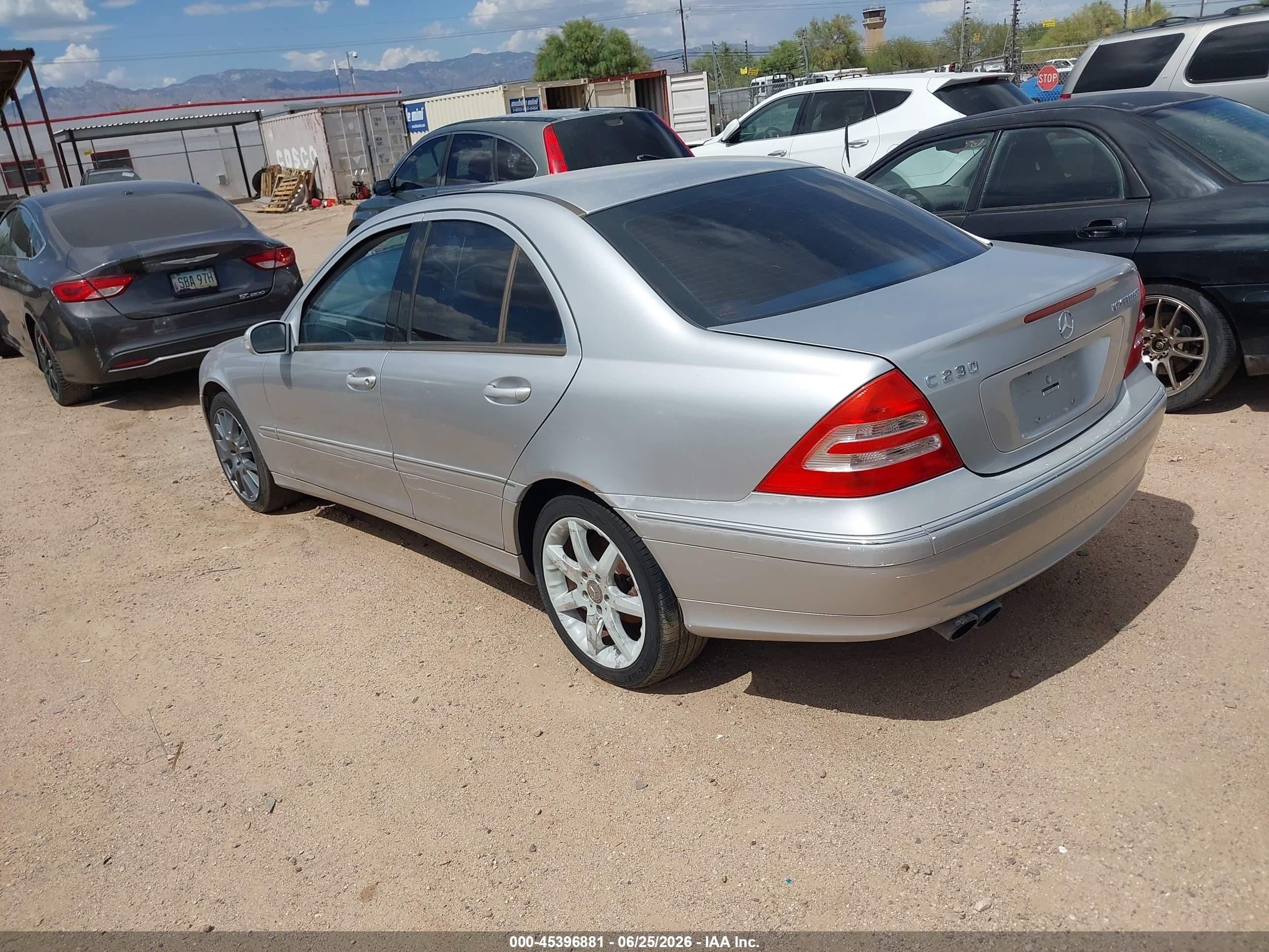 2003 Mercedes-benz C 230 Kompressor Sport Серебряный vin: WDBRF40J33A473197