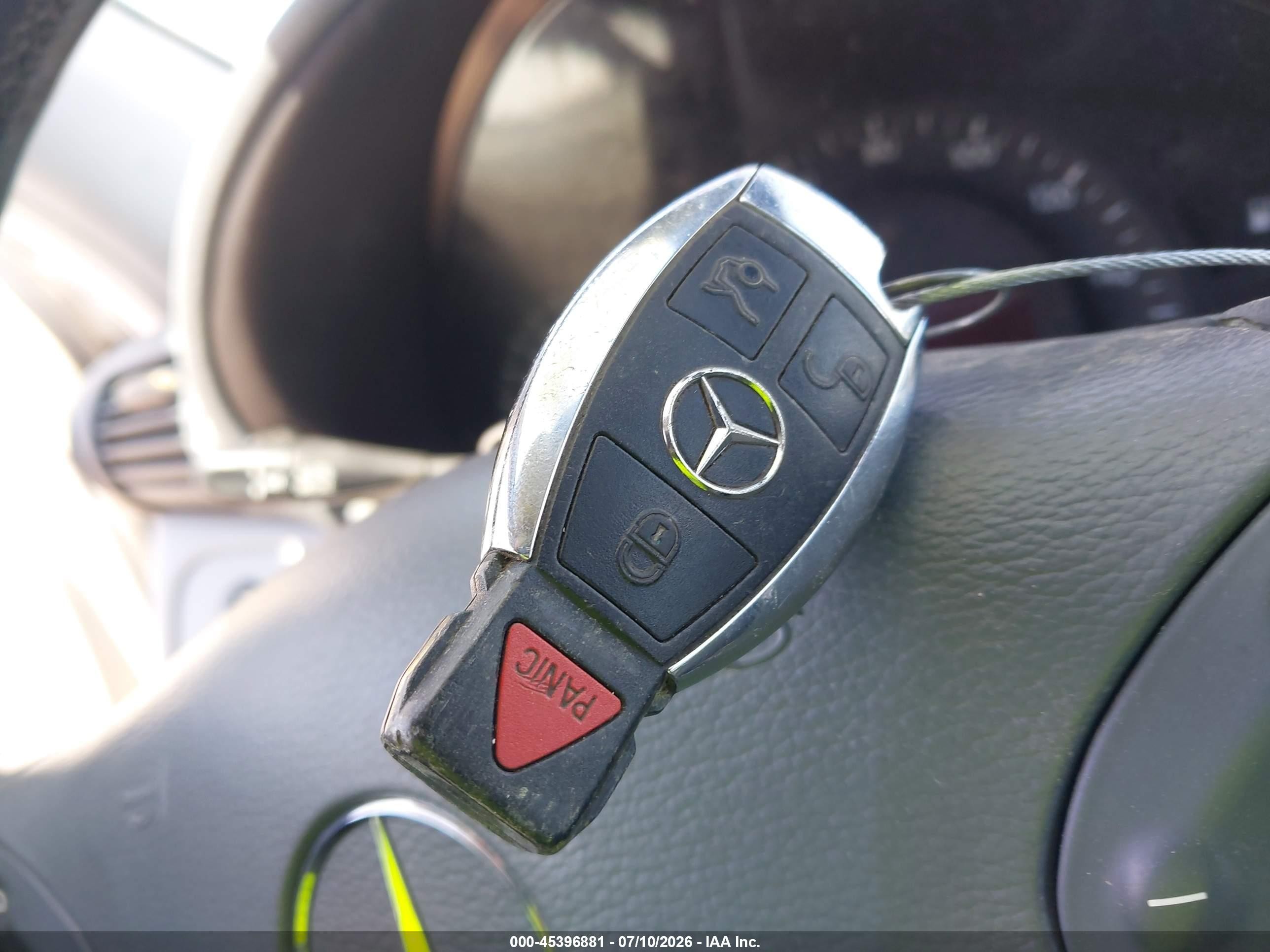 2003 Mercedes-benz C 230 Kompressor Sport Серебряный vin: WDBRF40J33A473197