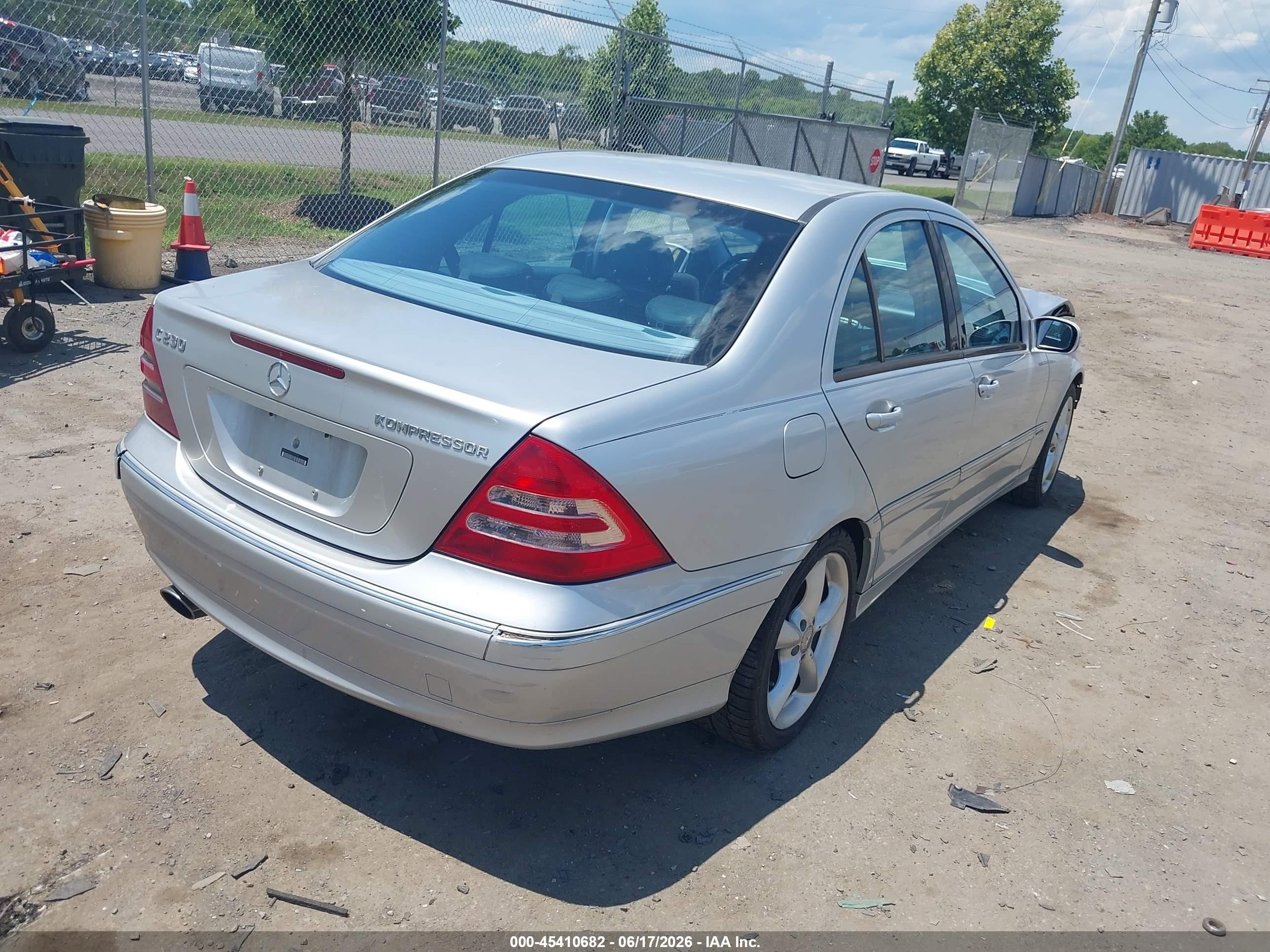 2004 Mercedes-benz C 230 Kompressor Sport/sport Silver vin: WDBRF40J34F487914