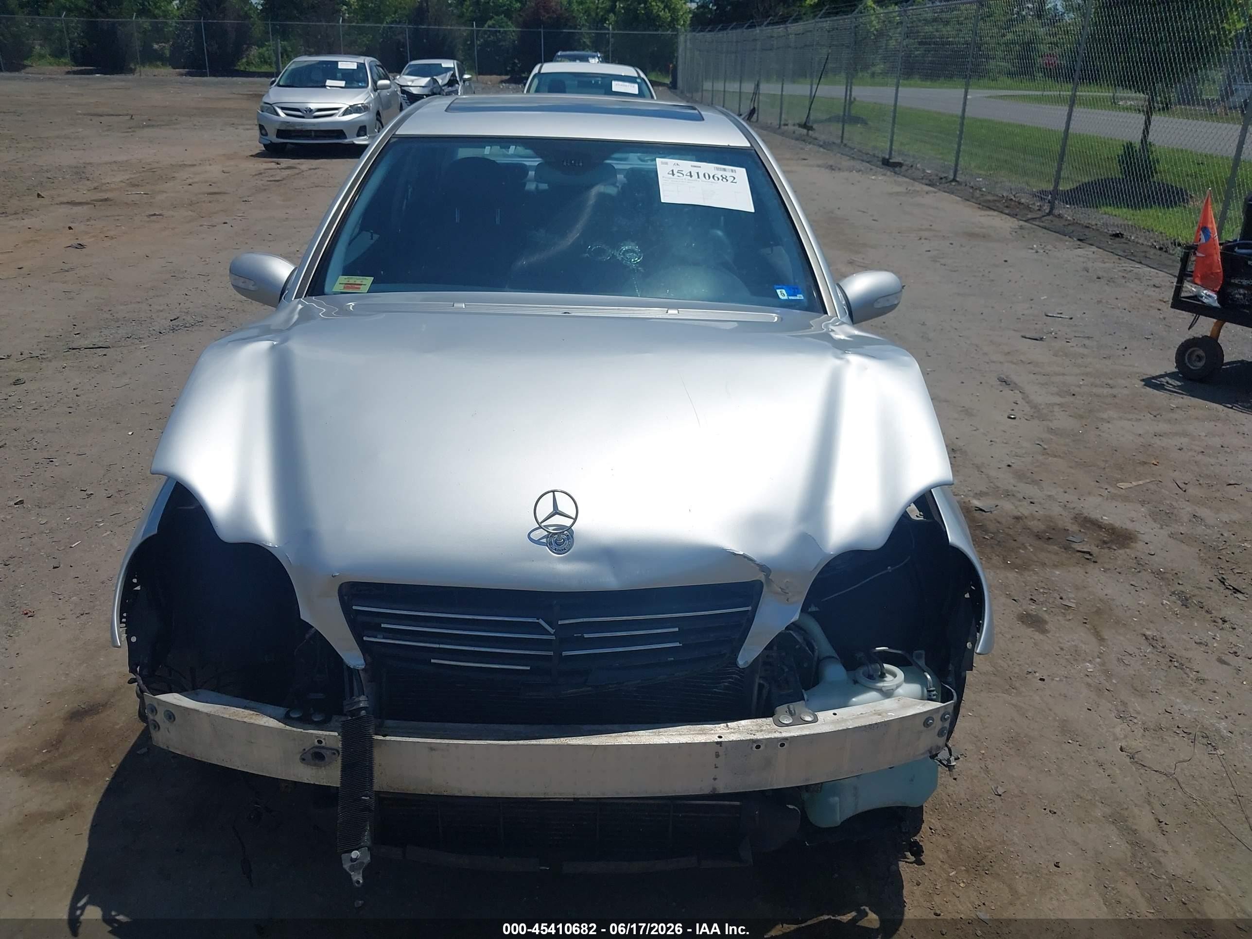 2004 Mercedes-benz C 230 Kompressor Sport/sport Silver vin: WDBRF40J34F487914