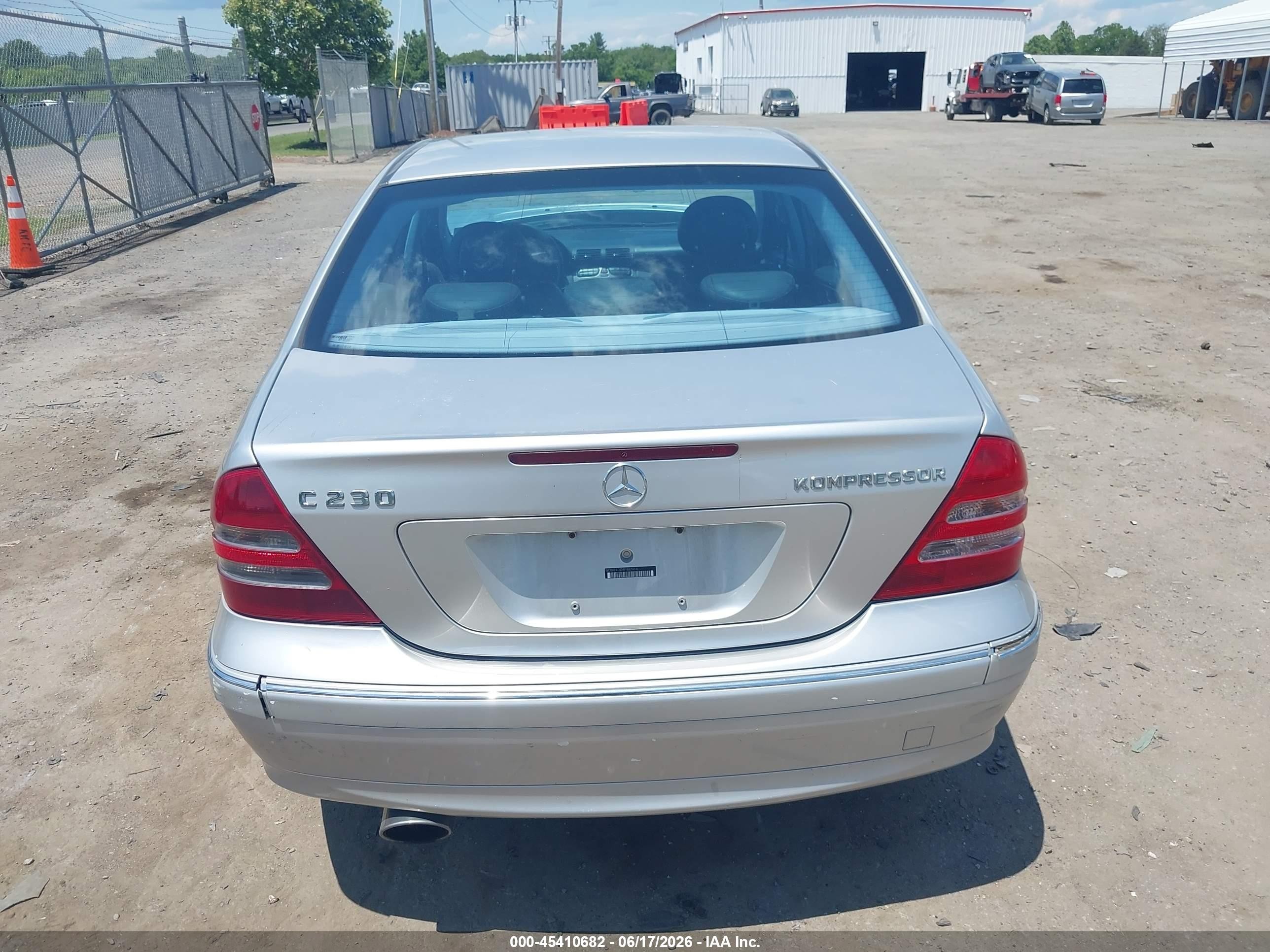 2004 Mercedes-benz C 230 Kompressor Sport/sport Silver vin: WDBRF40J34F487914
