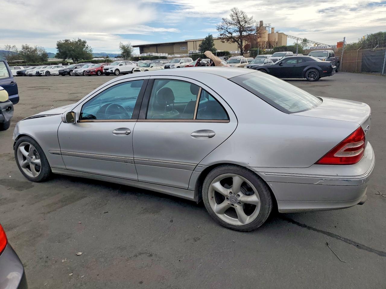 2004 Mercedes-benz C 230k Sport Sedan Серебряный vin: WDBRF40J34F531474