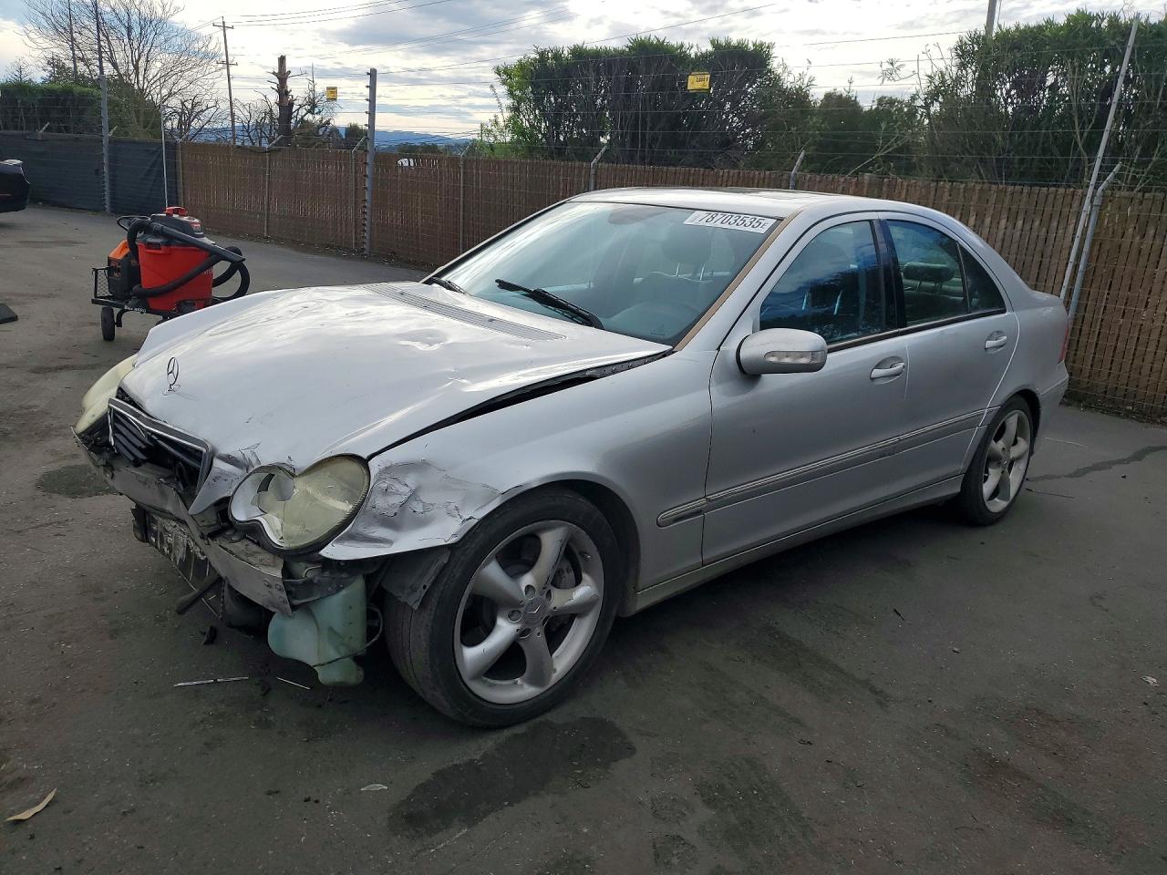2004 Mercedes-benz C 230k Sport Sedan Серебряный vin: WDBRF40J34F531474