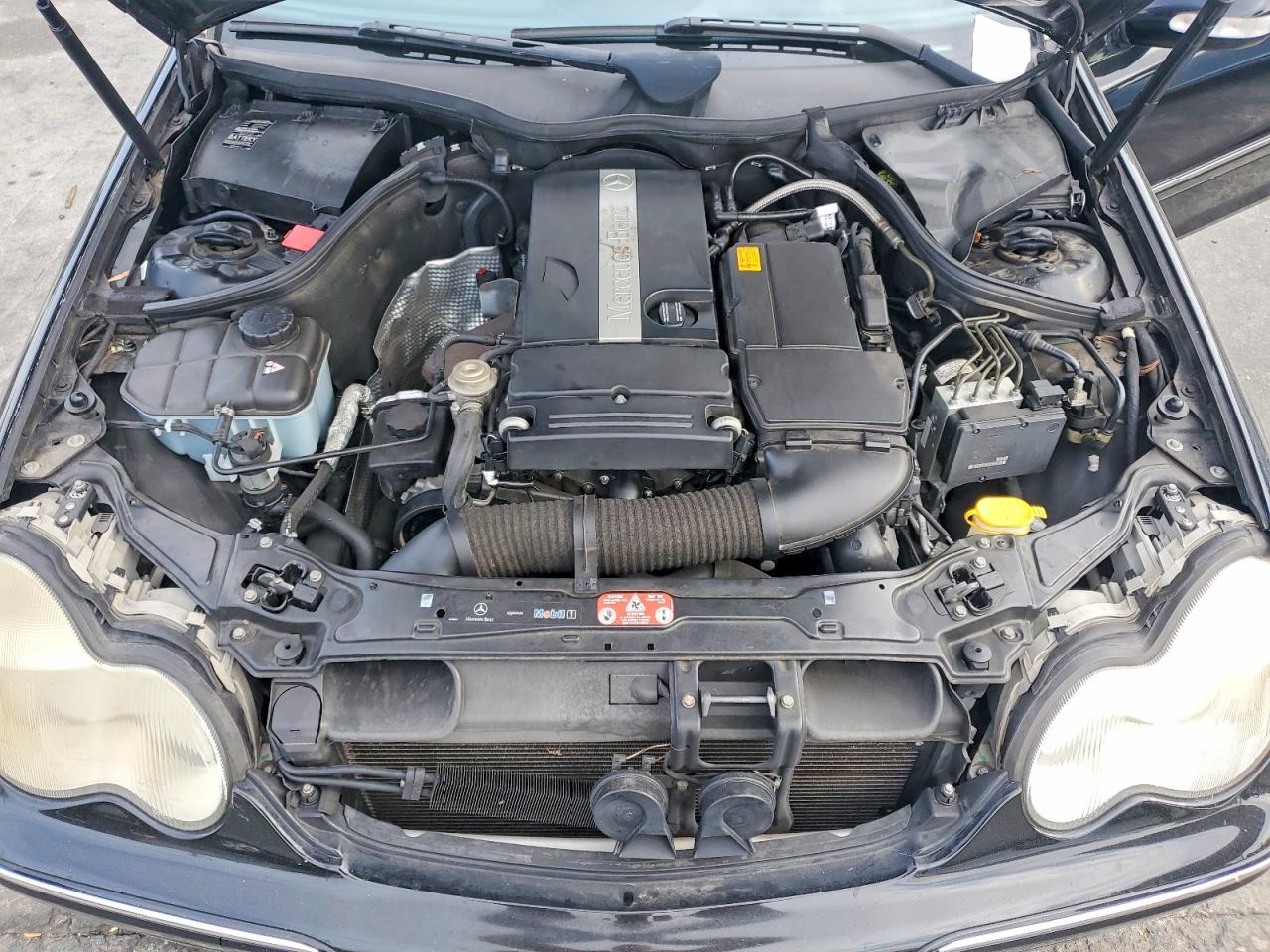 2004 Mercedes-benz C 230k Sport Sedan Черный vin: WDBRF40J44A568238