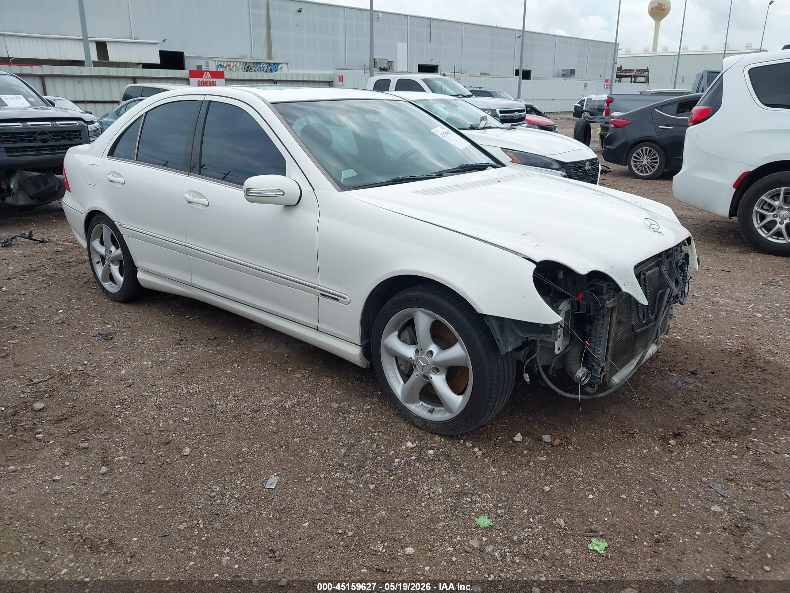 2005 Mercedes-benz C 230 Kompressor Sport White vin: WDBRF40J45F611416