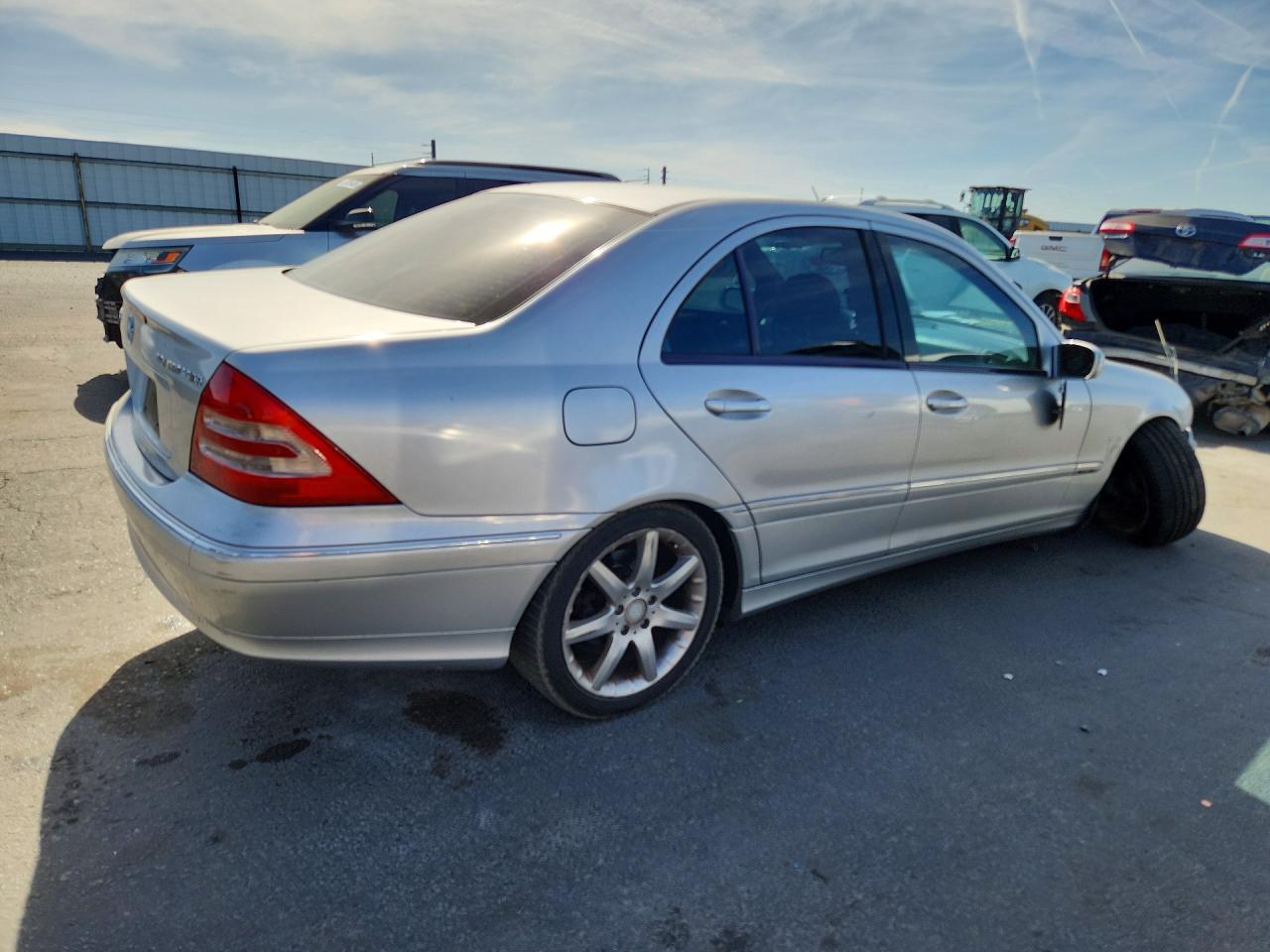 2003 Mercedes-benz C 230k Sport Sedan Серебряный vin: WDBRF40J53F424392