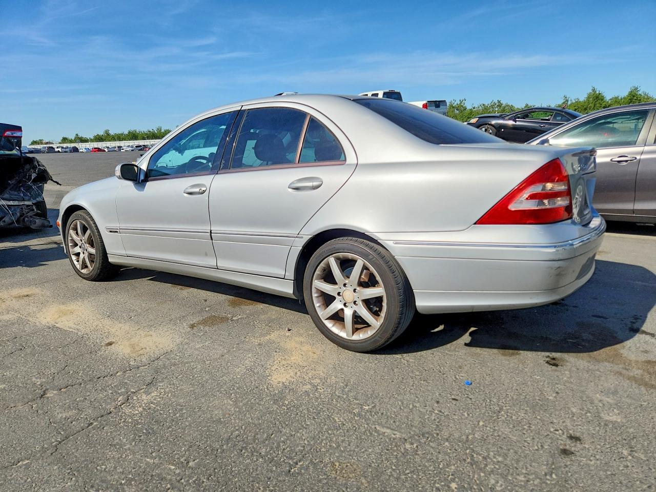 2003 Mercedes-benz C 230k Sport Sedan Серебряный vin: WDBRF40J53F424392