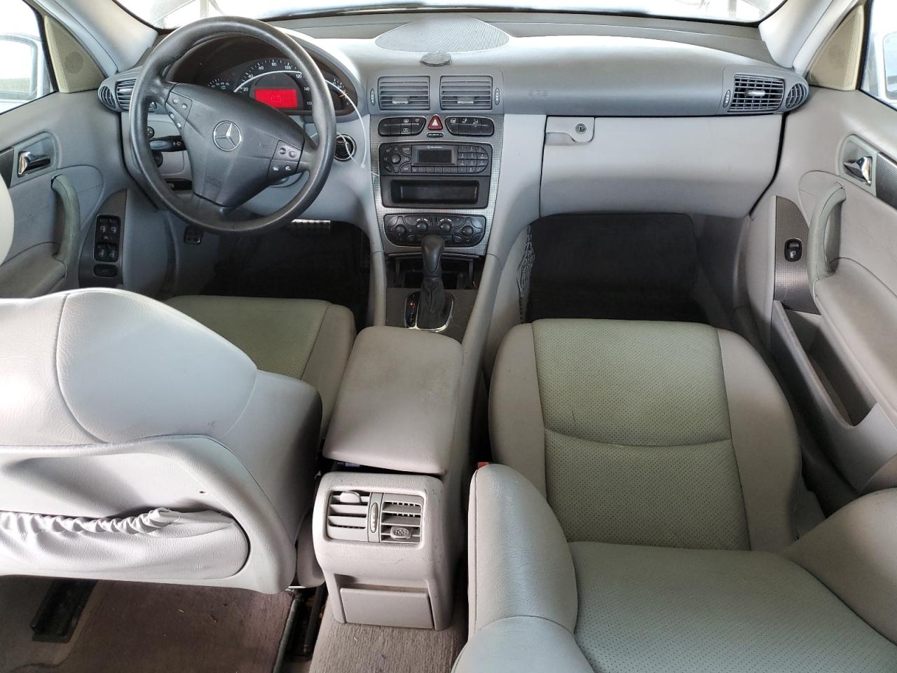 2004 Mercedes-benz C 230k Sport Sedan Серебряный vin: WDBRF40J54F520346