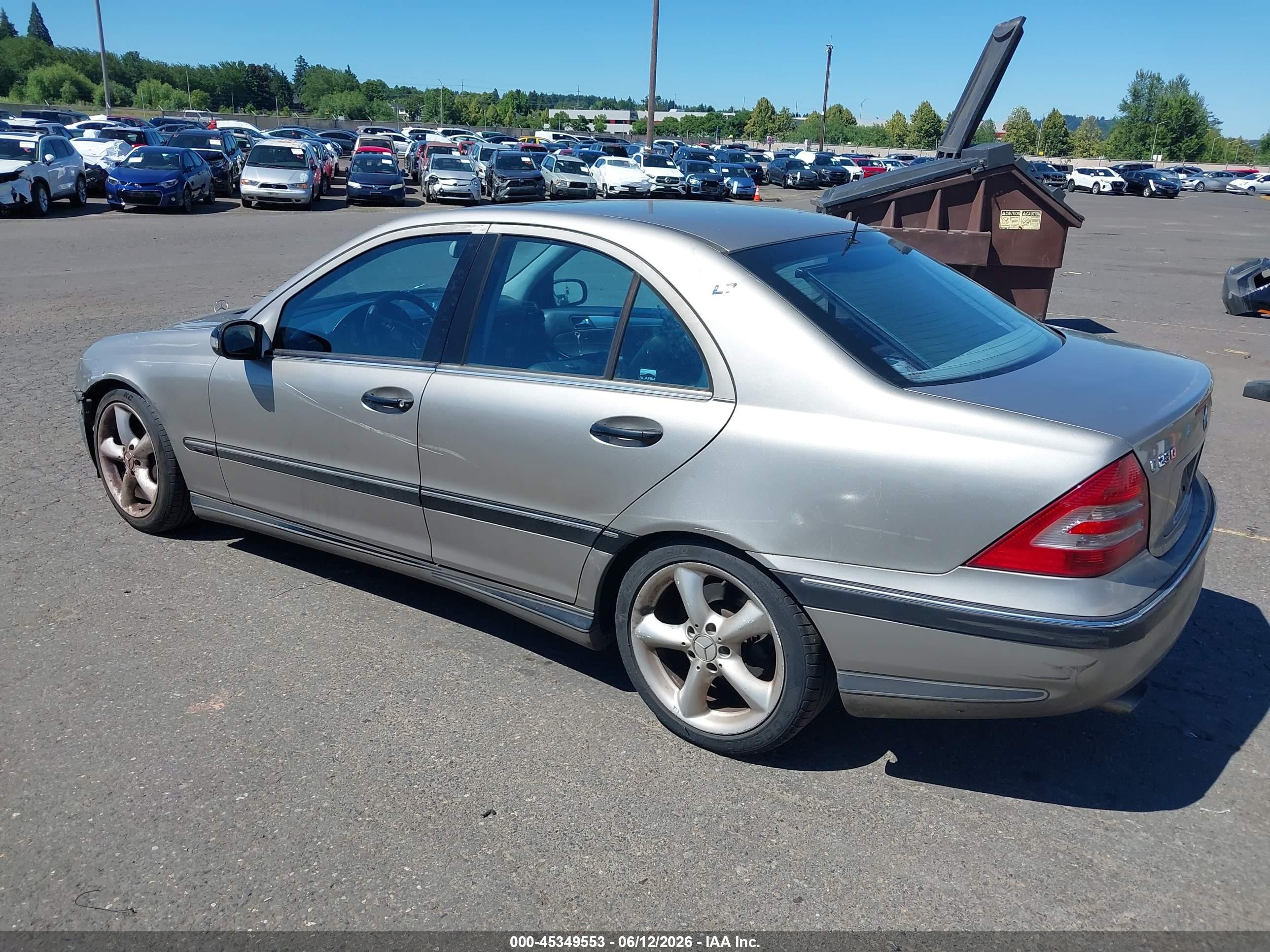 2005 Mercedes-benz C 230 Kompressor Sport Silver vin: WDBRF40J55F551310