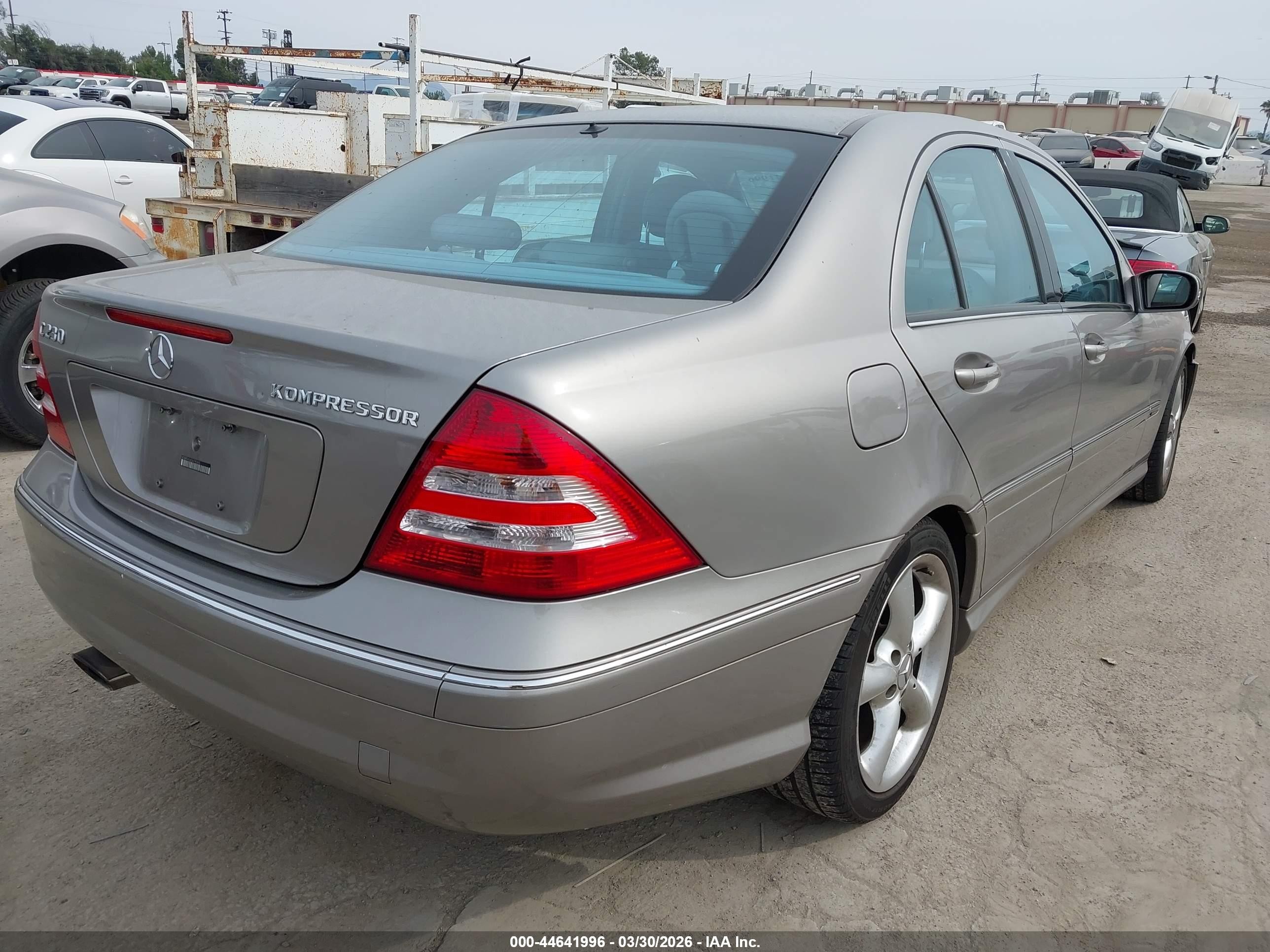 2005 Mercedes-benz C 230 Kompressor Sport Silver vin: WDBRF40J65A795965