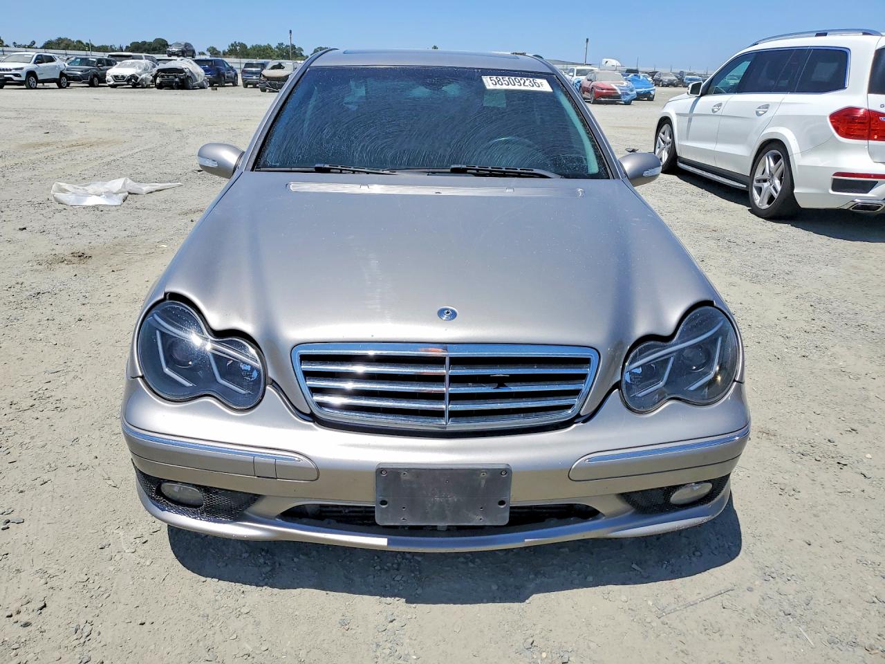 2005 Mercedes-benz C 230k Sport Sedan Золотой vin: WDBRF40J65F619324