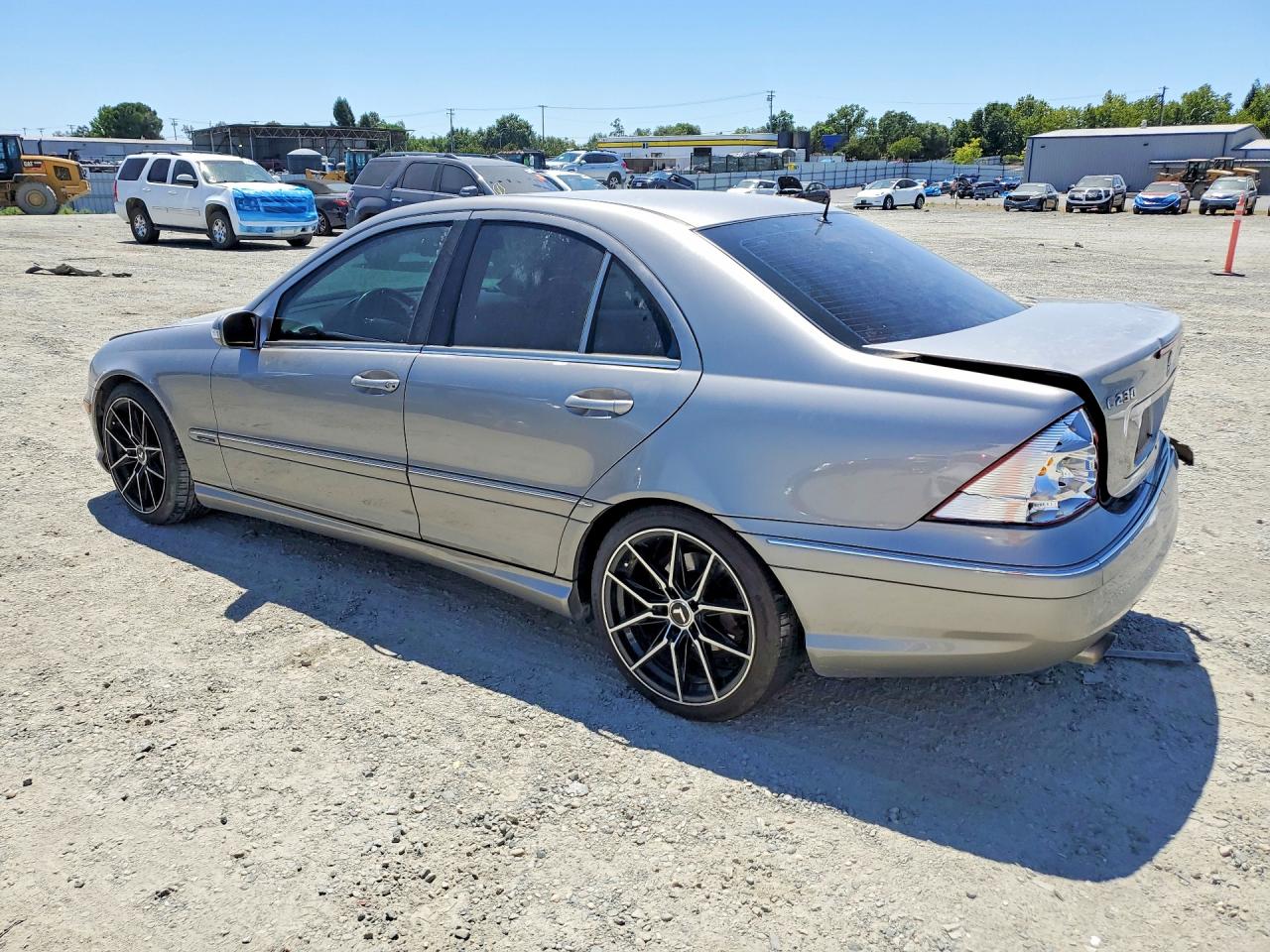 2005 Mercedes-benz C 230k Sport Sedan Золотой vin: WDBRF40J65F619324