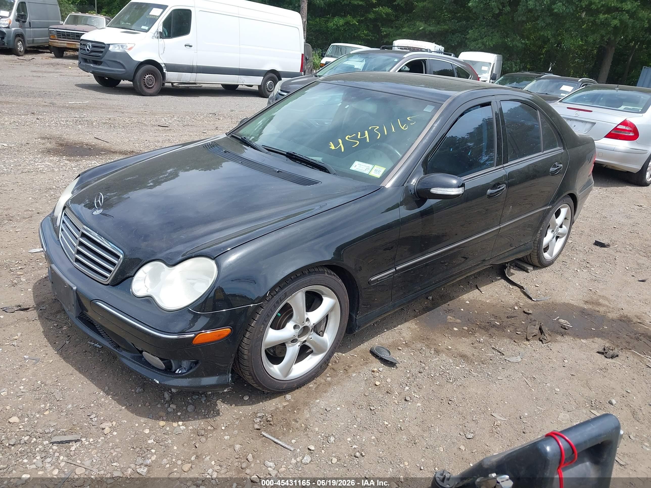 2005 Mercedes-benz C 230 Kompressor Sport Черный vin: WDBRF40J75F610972