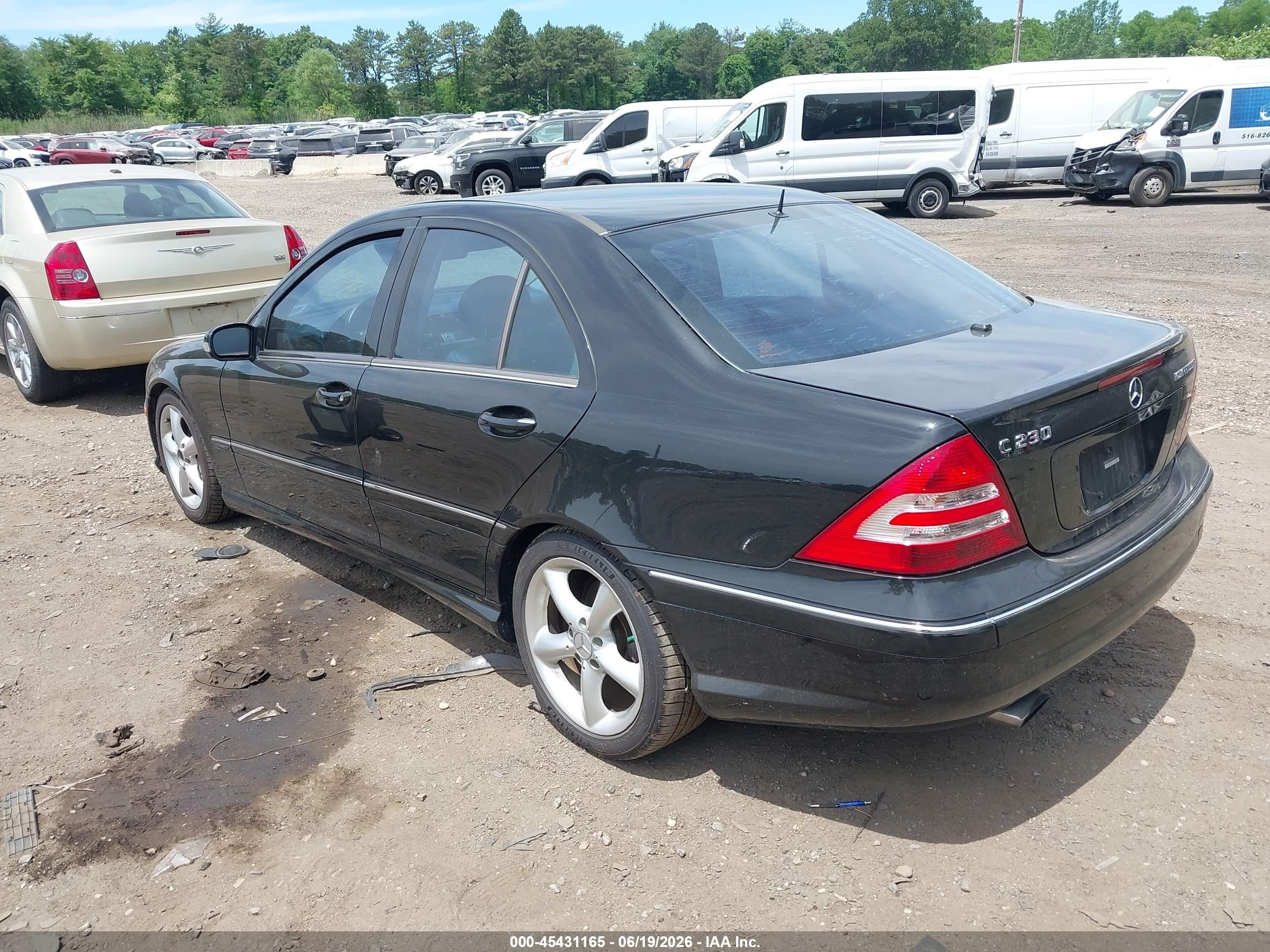 2005 Mercedes-benz C 230 Kompressor Sport Черный vin: WDBRF40J75F610972
