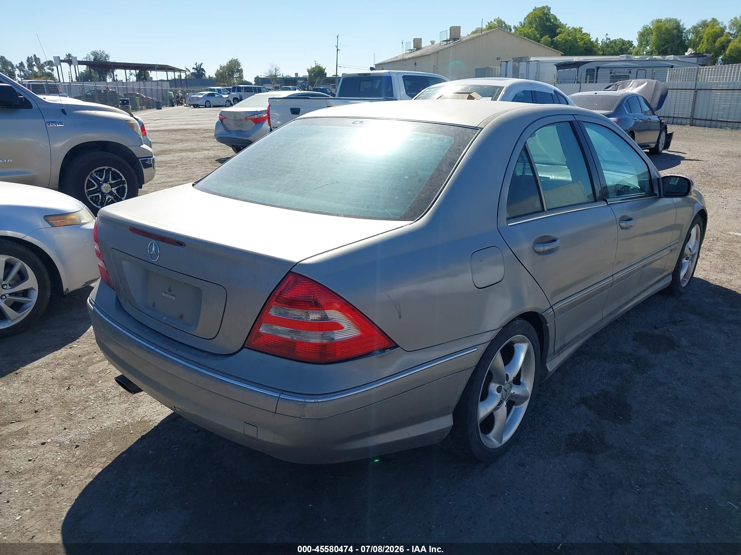 2005 Mercedes-benz C 230 Kompressor Sport Бежевый vin: WDBRF40J75F624239