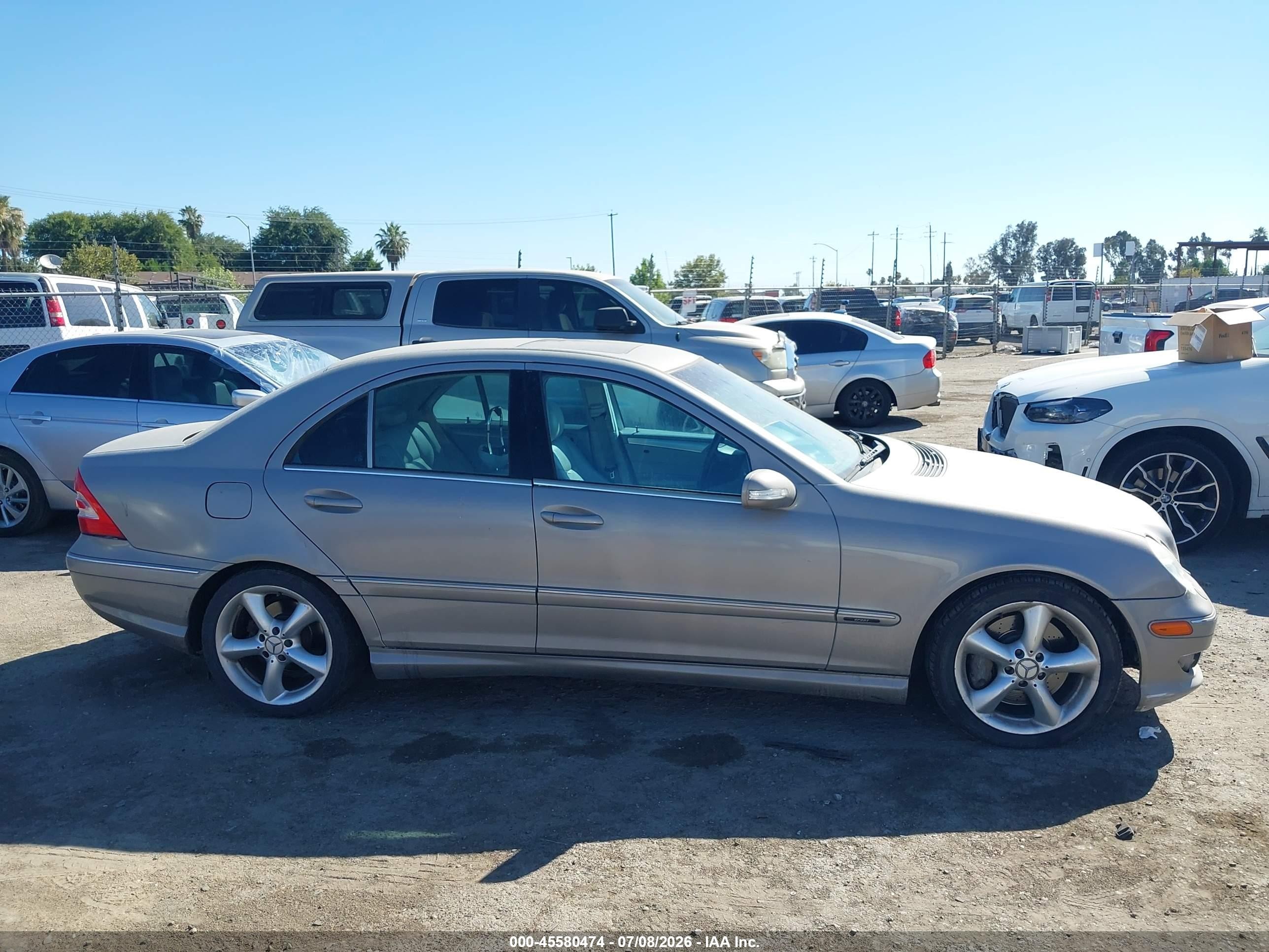 2005 Mercedes-benz C 230 Kompressor Sport Бежевый vin: WDBRF40J75F624239