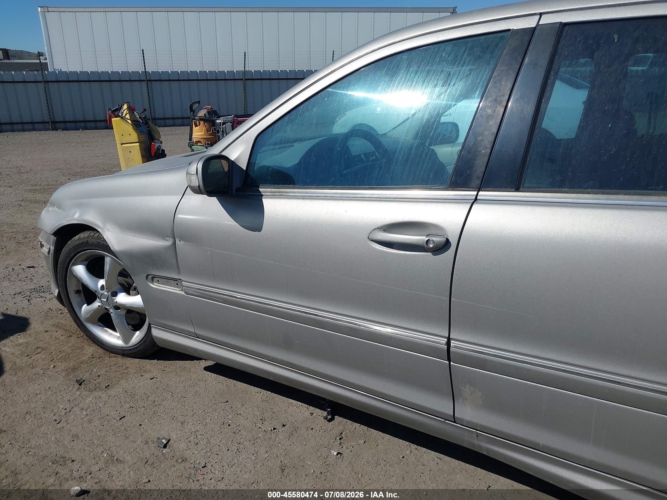 2005 Mercedes-benz C 230 Kompressor Sport Бежевый vin: WDBRF40J75F624239