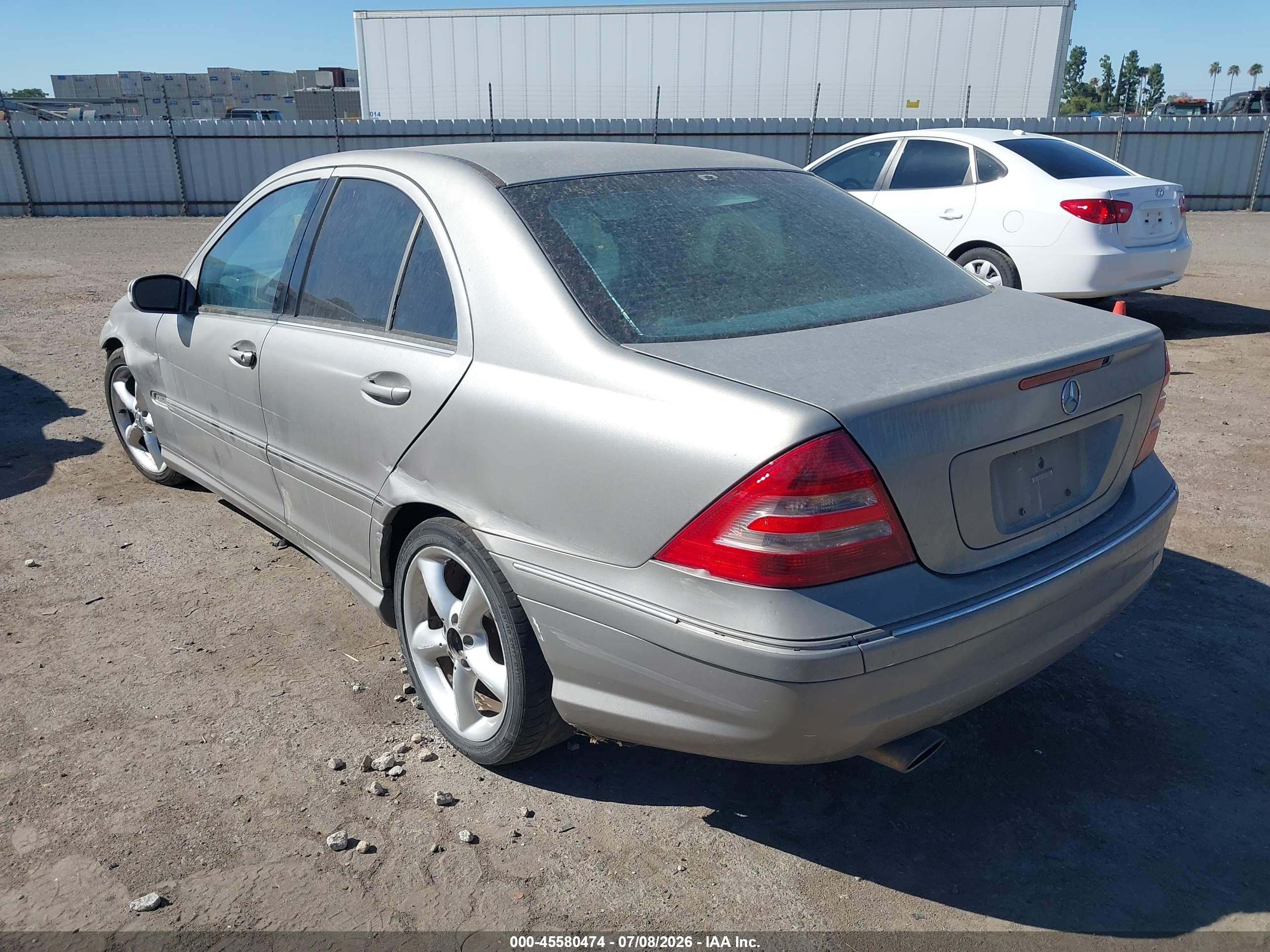 2005 Mercedes-benz C 230 Kompressor Sport Beige vin: WDBRF40J75F624239