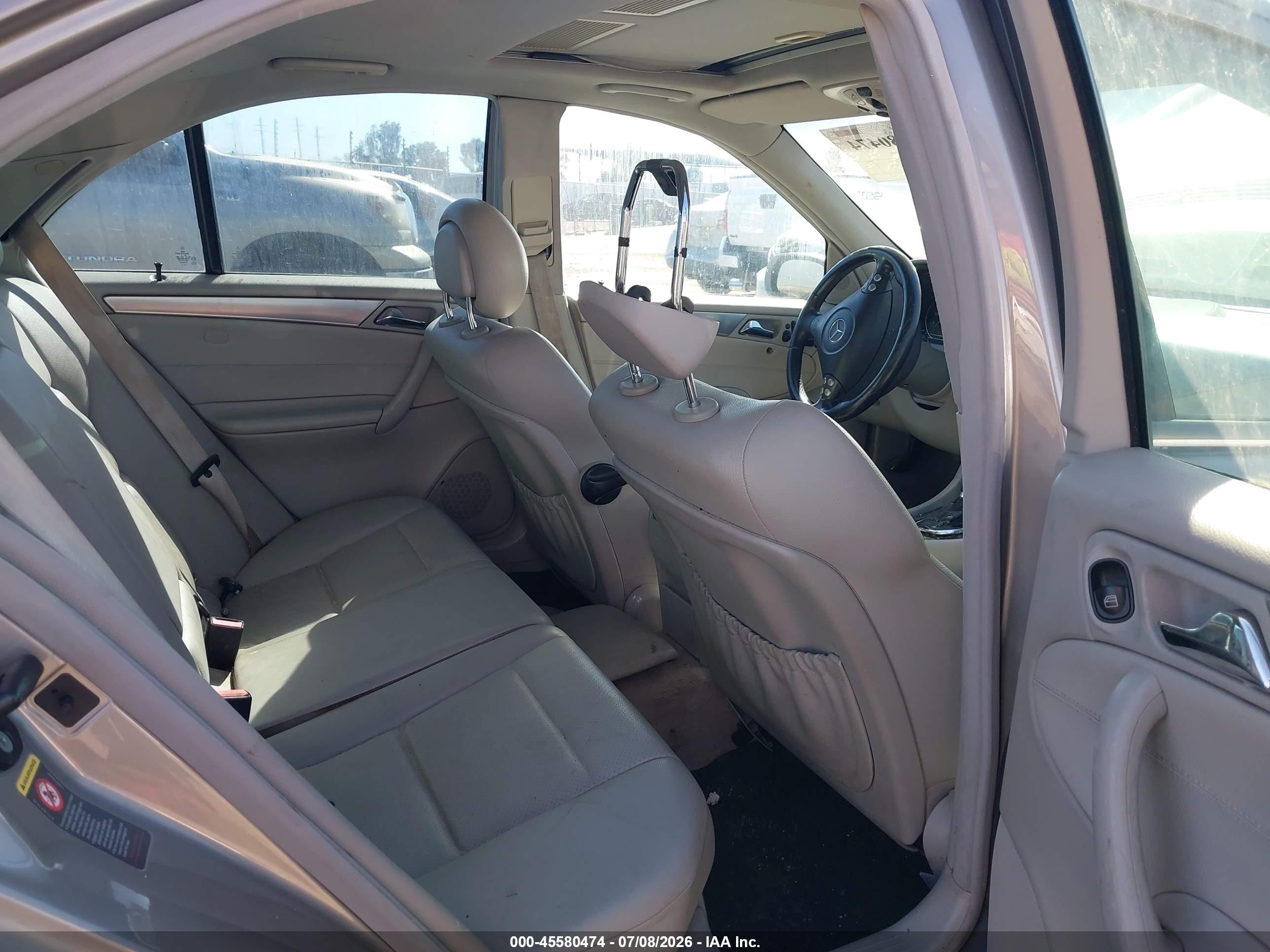 2005 Mercedes-benz C 230 Kompressor Sport Beige vin: WDBRF40J75F624239