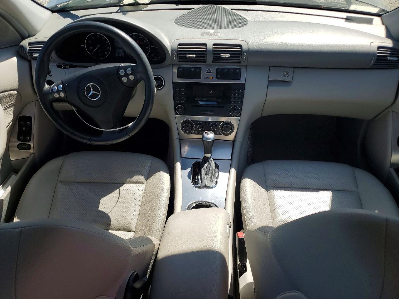 2005 Mercedes-benz C 230k Sport Sedan Серый vin: WDBRF40J75F706553