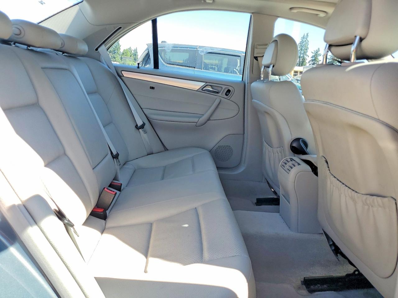 2005 Mercedes-benz C 230k Sport Sedan Серый vin: WDBRF40J75F706553