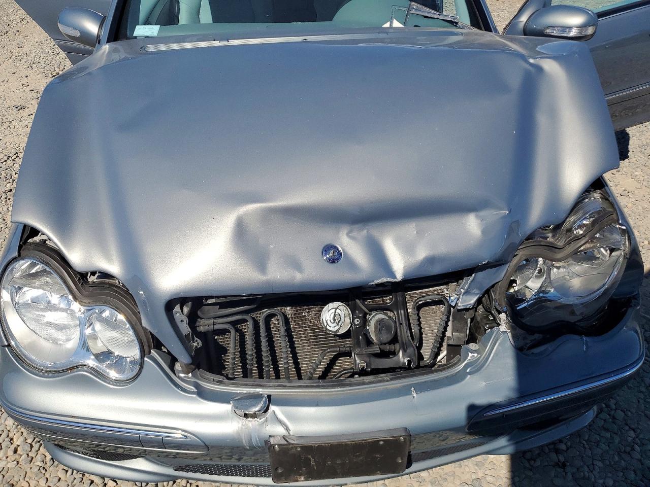 2005 Mercedes-benz C 230k Sport Sedan Серый vin: WDBRF40J75F706553