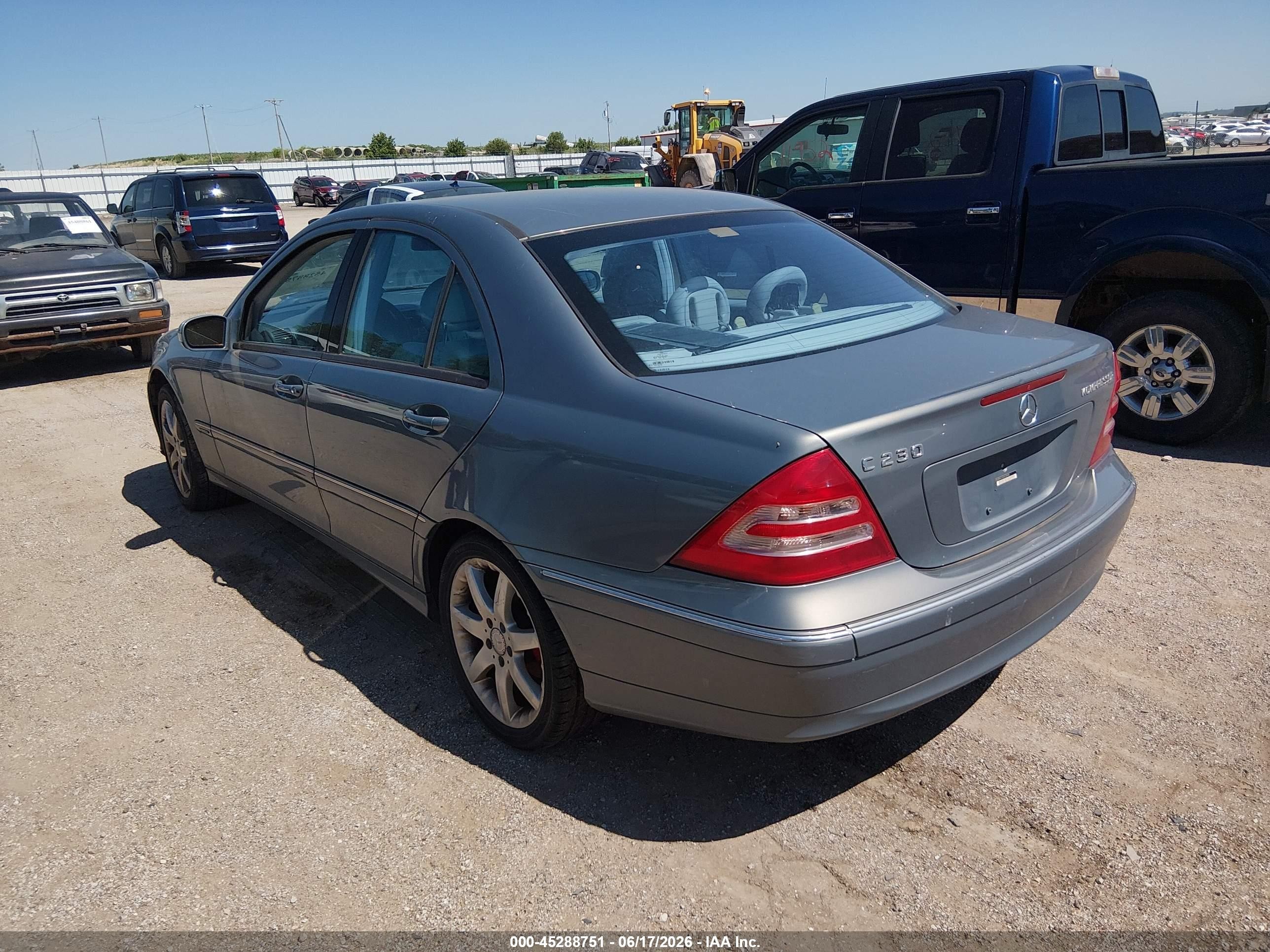 2004 Mercedes-benz C 230k Sport Sedan Light Blue vin: WDBRF40J84A558988