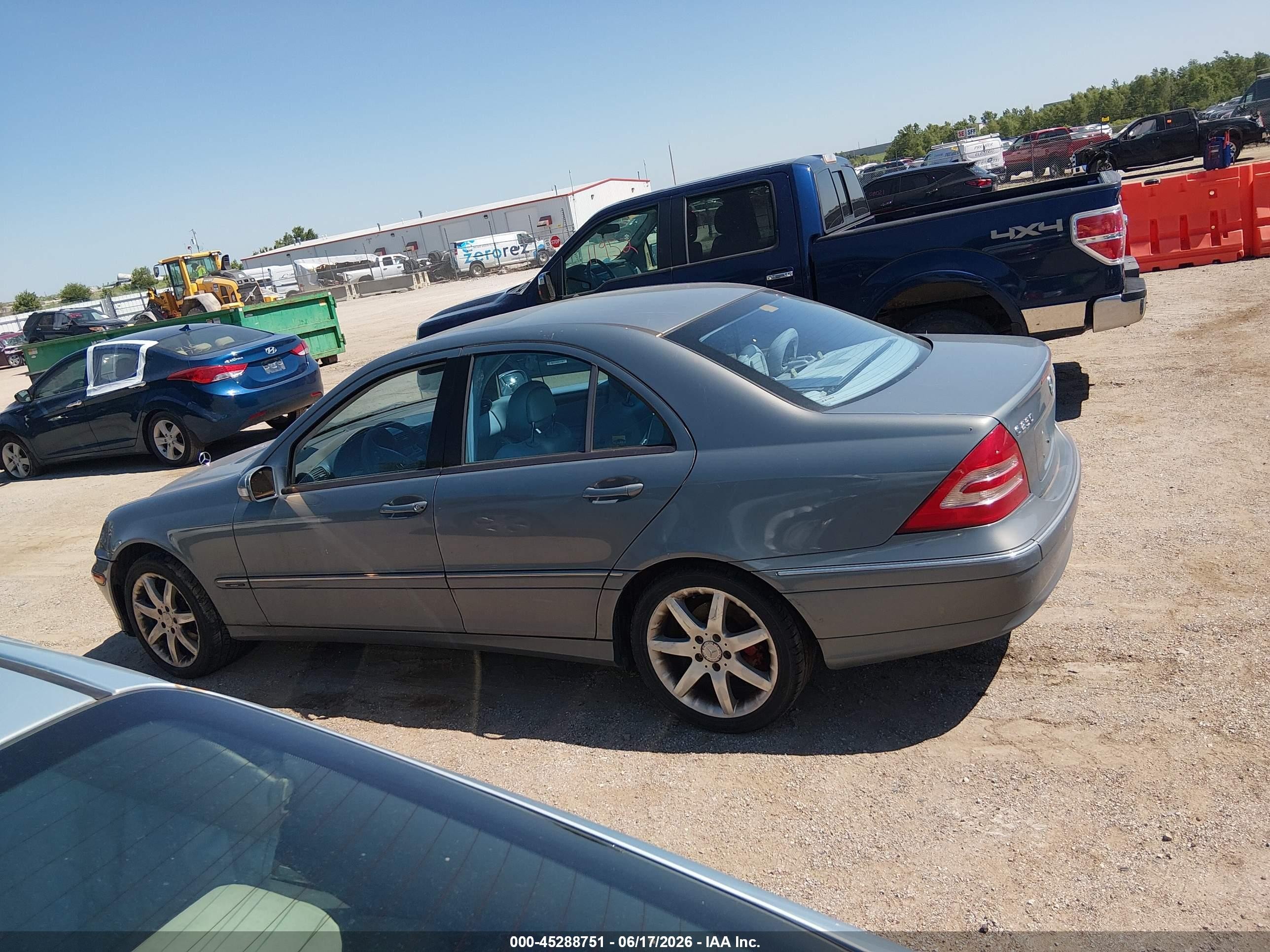2004 Mercedes-benz C 230k Sport Sedan Light Blue vin: WDBRF40J84A558988