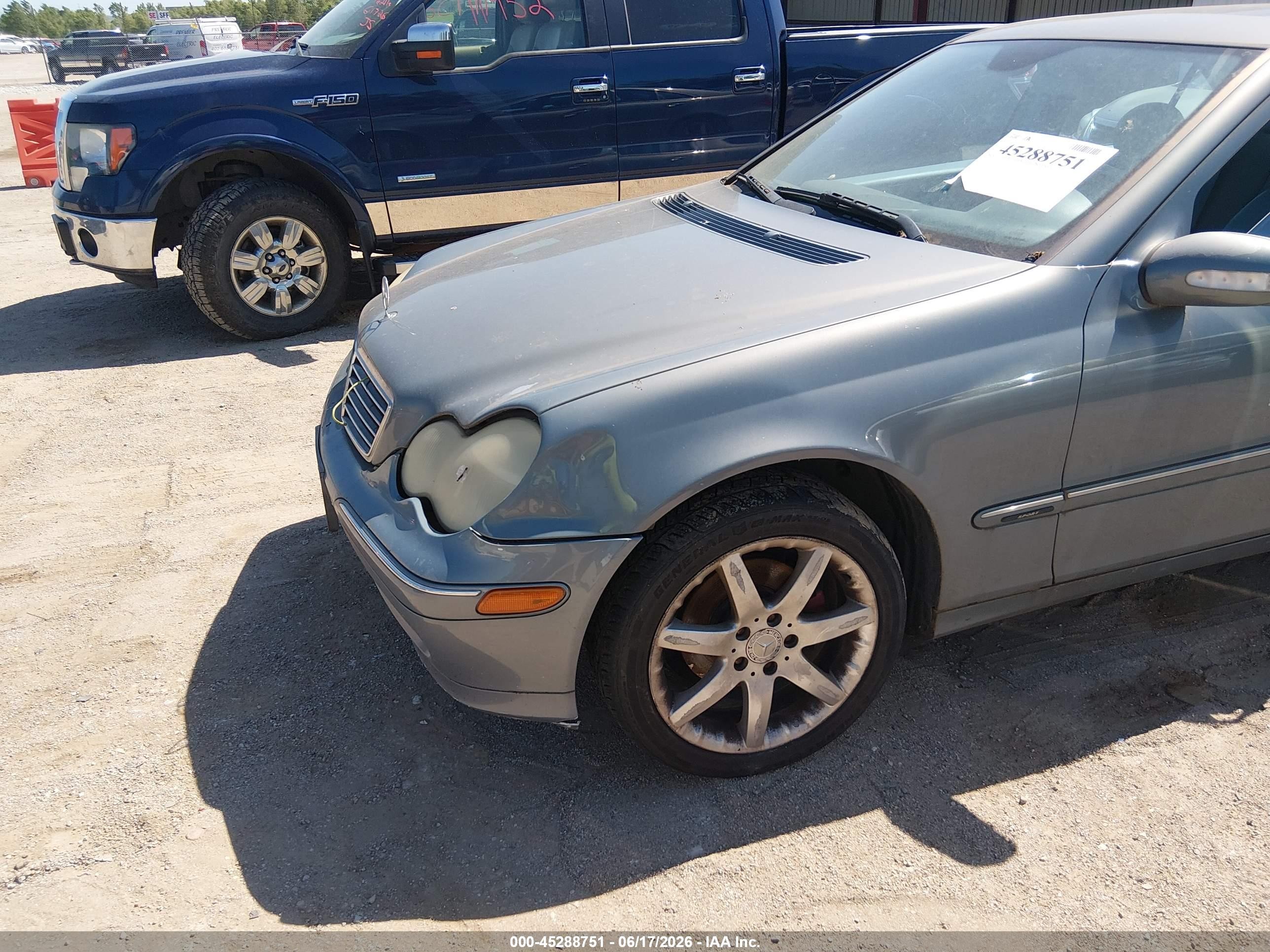 2004 Mercedes-benz C 230k Sport Sedan Light Blue vin: WDBRF40J84A558988