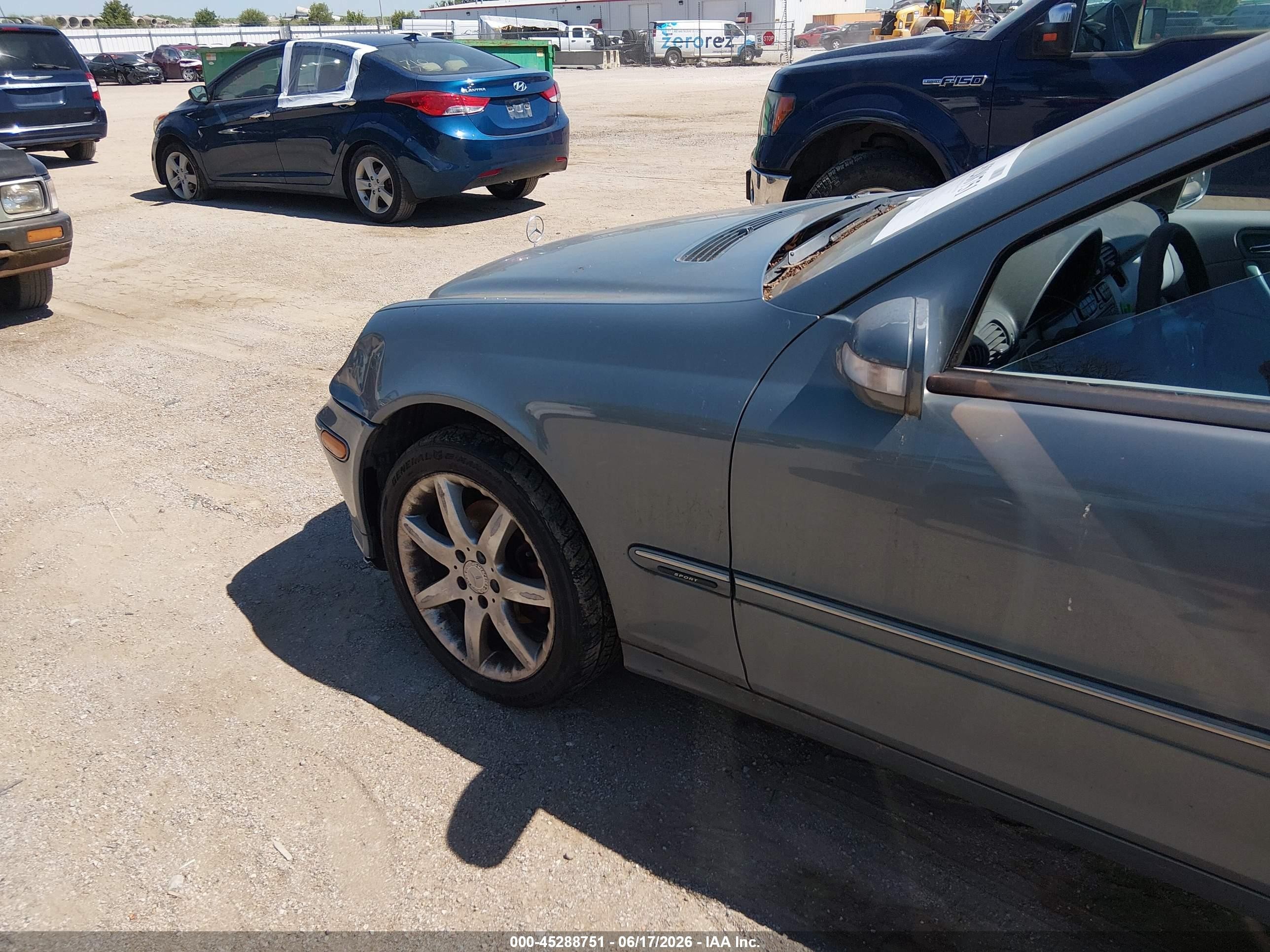 2004 Mercedes-benz C 230k Sport Sedan Light Blue vin: WDBRF40J84A558988