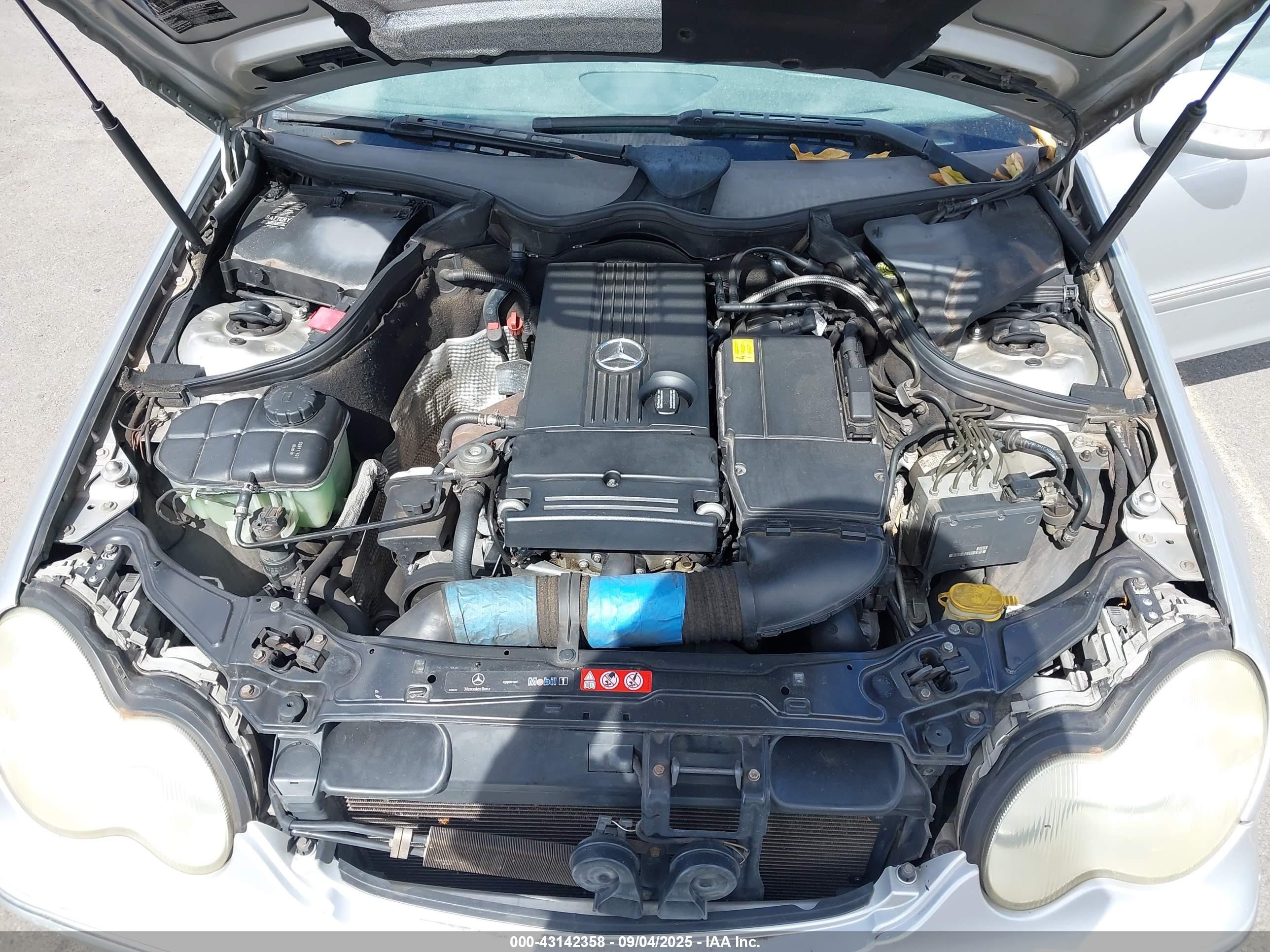 2004 Mercedes-benz C 230 Kompressor Sport/sport Silver vin: WDBRF40J84A635925