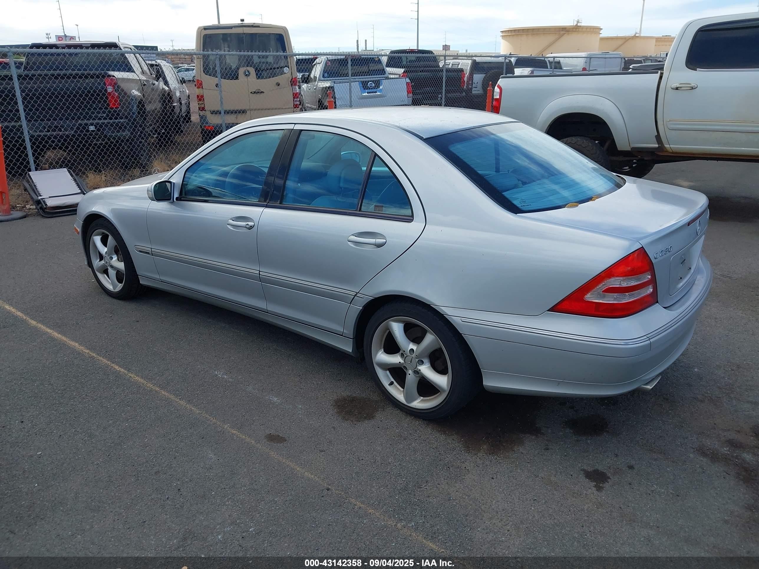 2004 Mercedes-benz C 230 Kompressor Sport/sport Silver vin: WDBRF40J84A635925