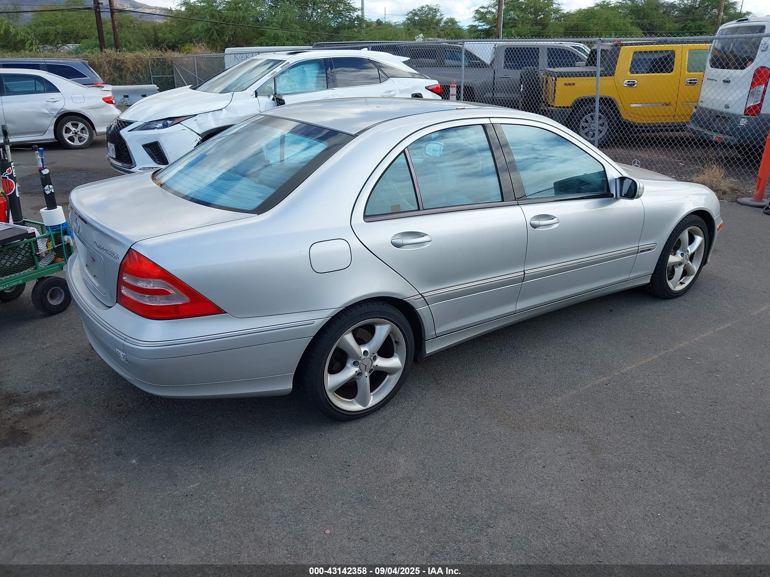 2004 Mercedes-benz C 230 Kompressor Sport/sport Silver vin: WDBRF40J84A635925
