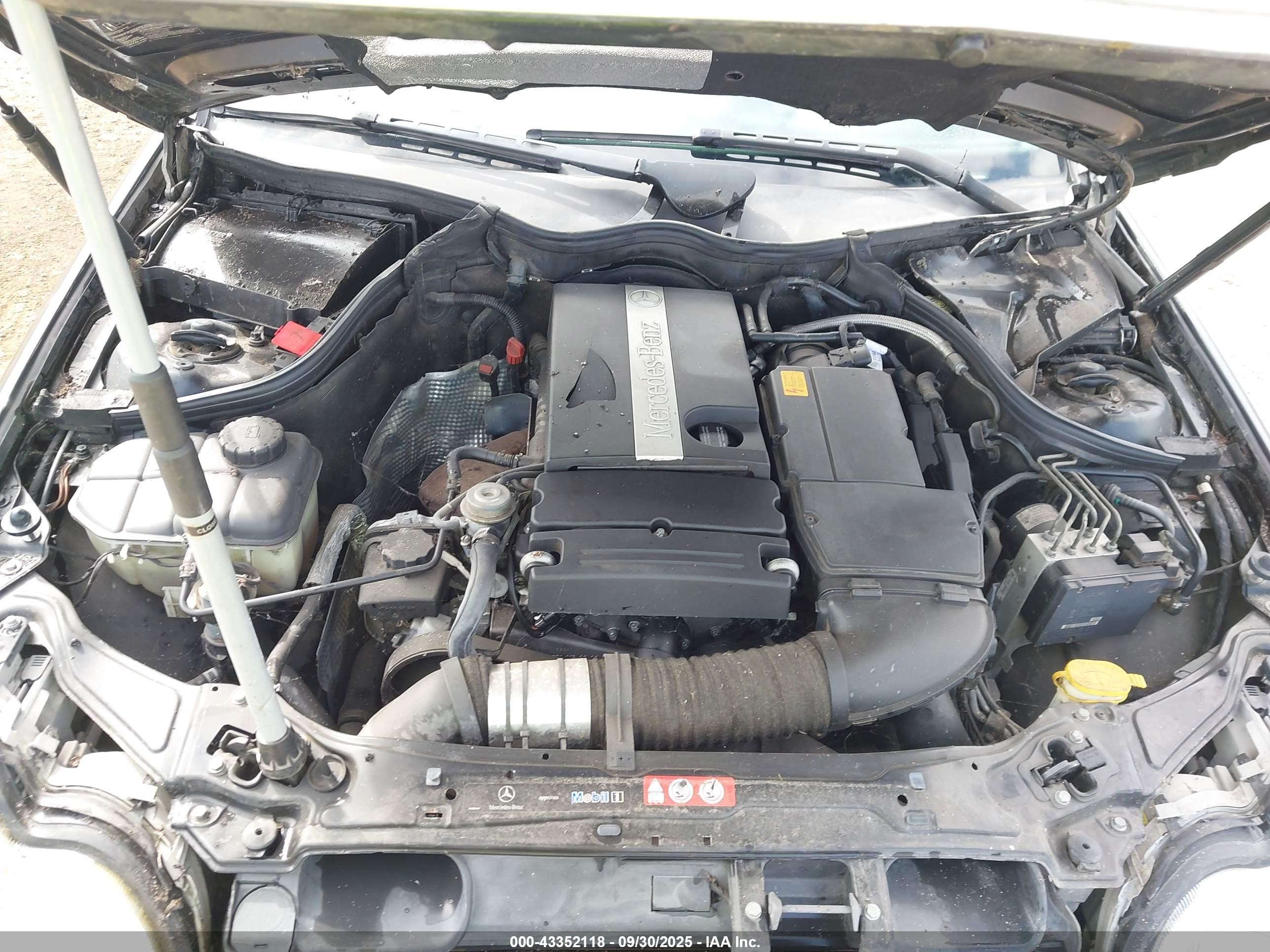 2004 Mercedes-benz C 230 Kompressor Sport/sport Черный vin: WDBRF40J84A643409