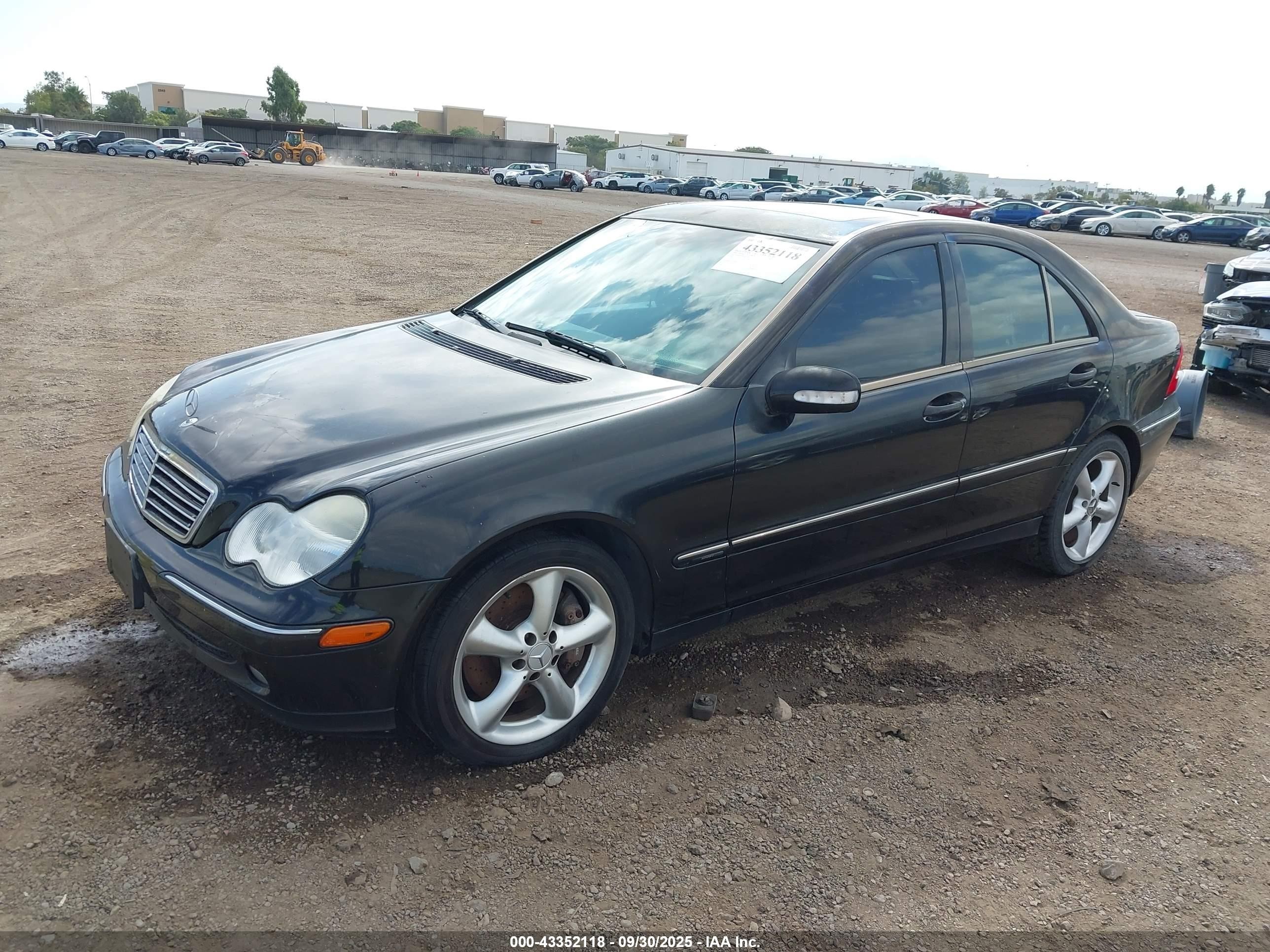 2004 Mercedes-benz C 230 Kompressor Sport/sport Черный vin: WDBRF40J84A643409