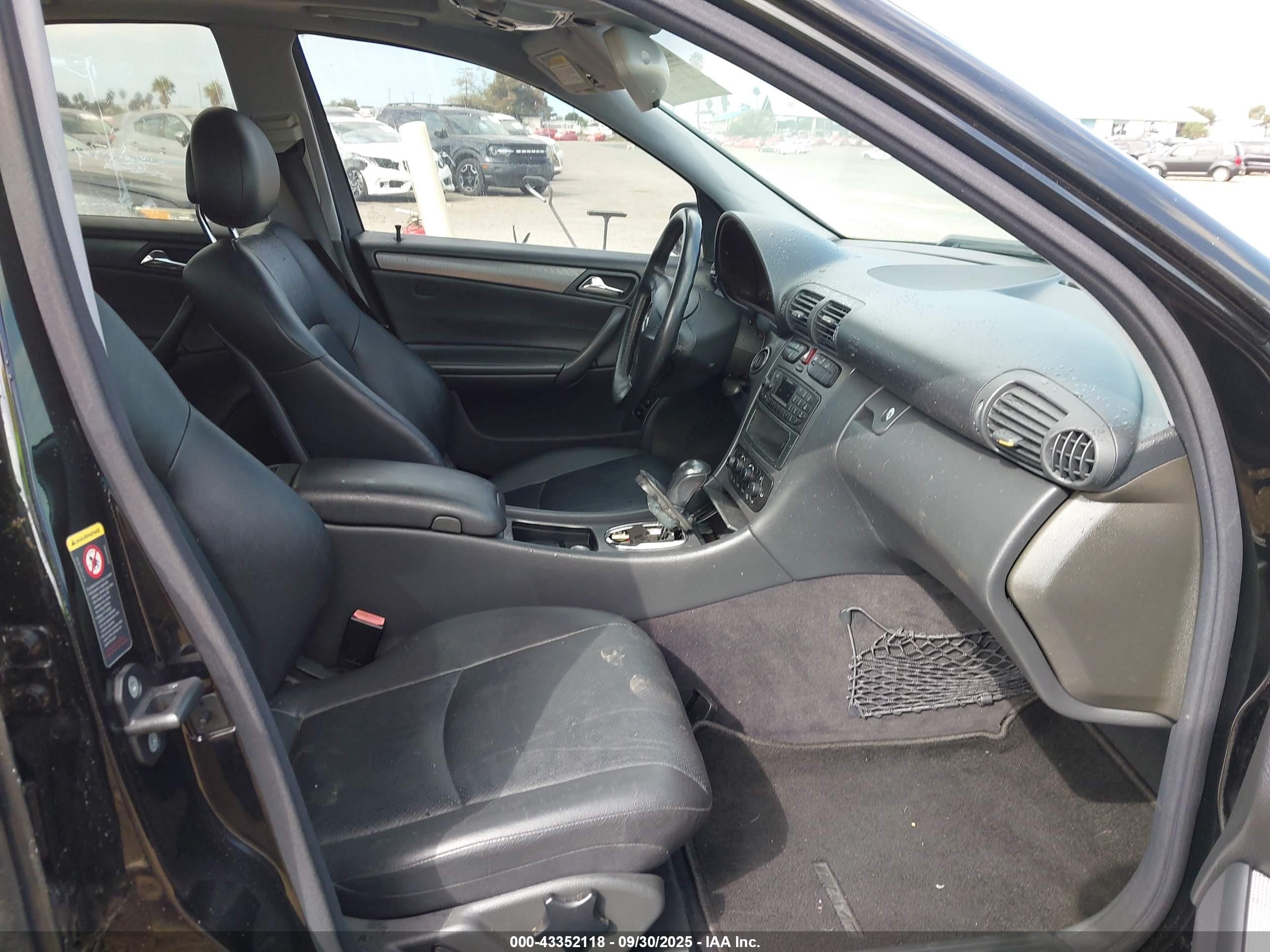 2004 Mercedes-benz C 230 Kompressor Sport/sport Черный vin: WDBRF40J84A643409