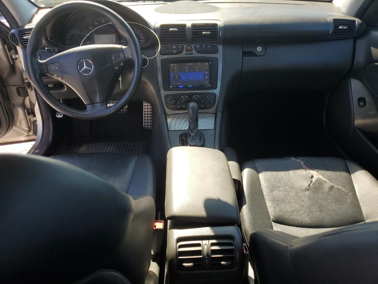 2004 Mercedes-benz C 230k Sport Sedan Cream vin: WDBRF40J84F532815