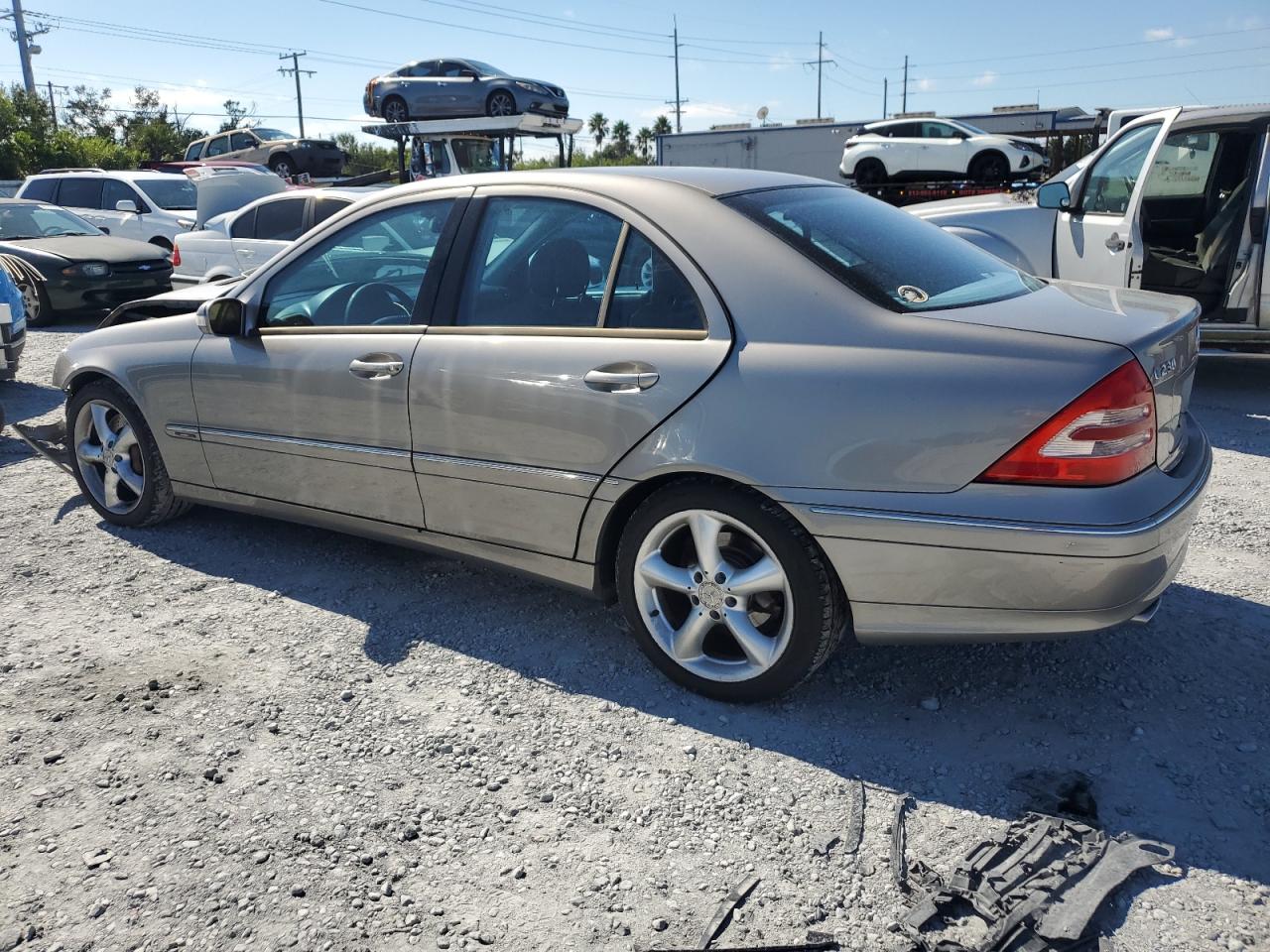 2004 Mercedes-benz C 230k Sport Sedan Cream vin: WDBRF40J84F532815