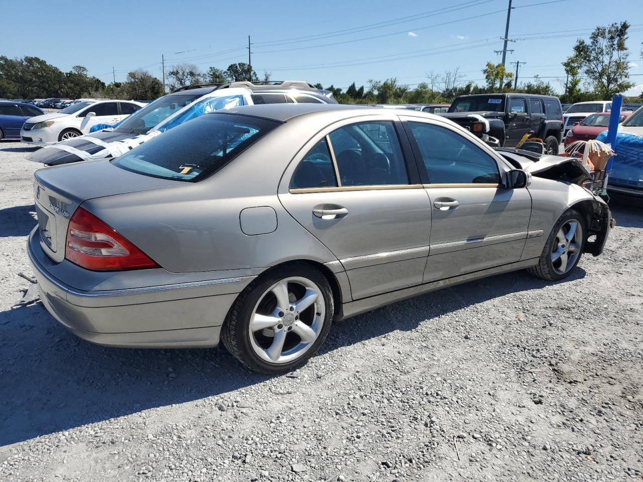2004 Mercedes-benz C 230k Sport Sedan Cream vin: WDBRF40J84F532815