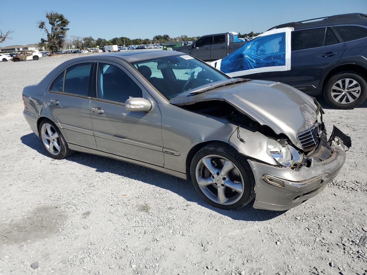 2004 Mercedes-benz C 230k Sport Sedan Cream vin: WDBRF40J84F532815
