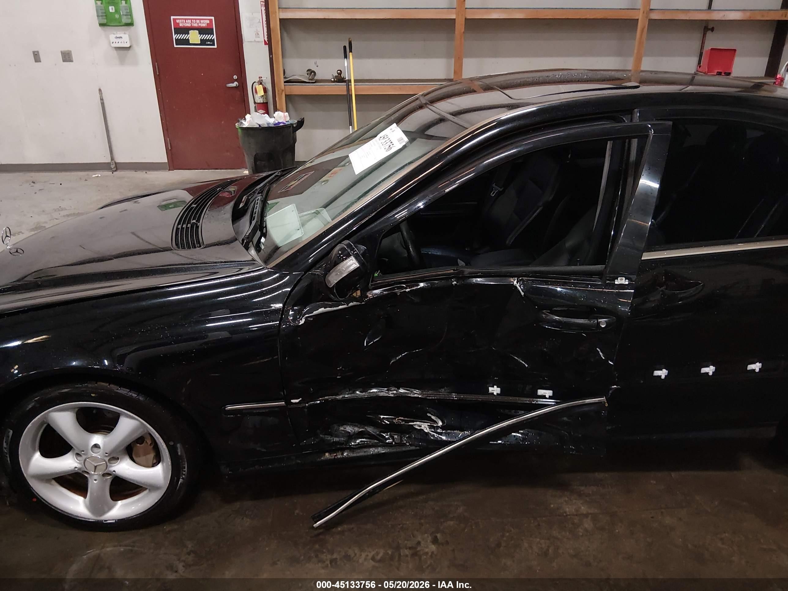 2005 Mercedes-benz C 230 Kompressor Sport Black vin: WDBRF40J85F597648