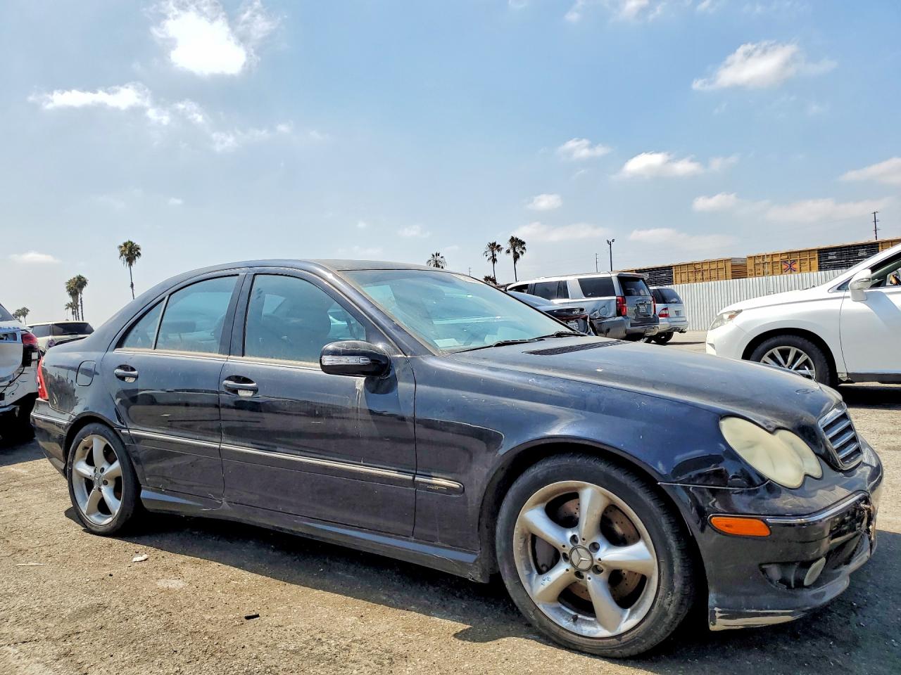 2005 Mercedes-benz C 230k Sport Sedan Черный vin: WDBRF40J85F681467