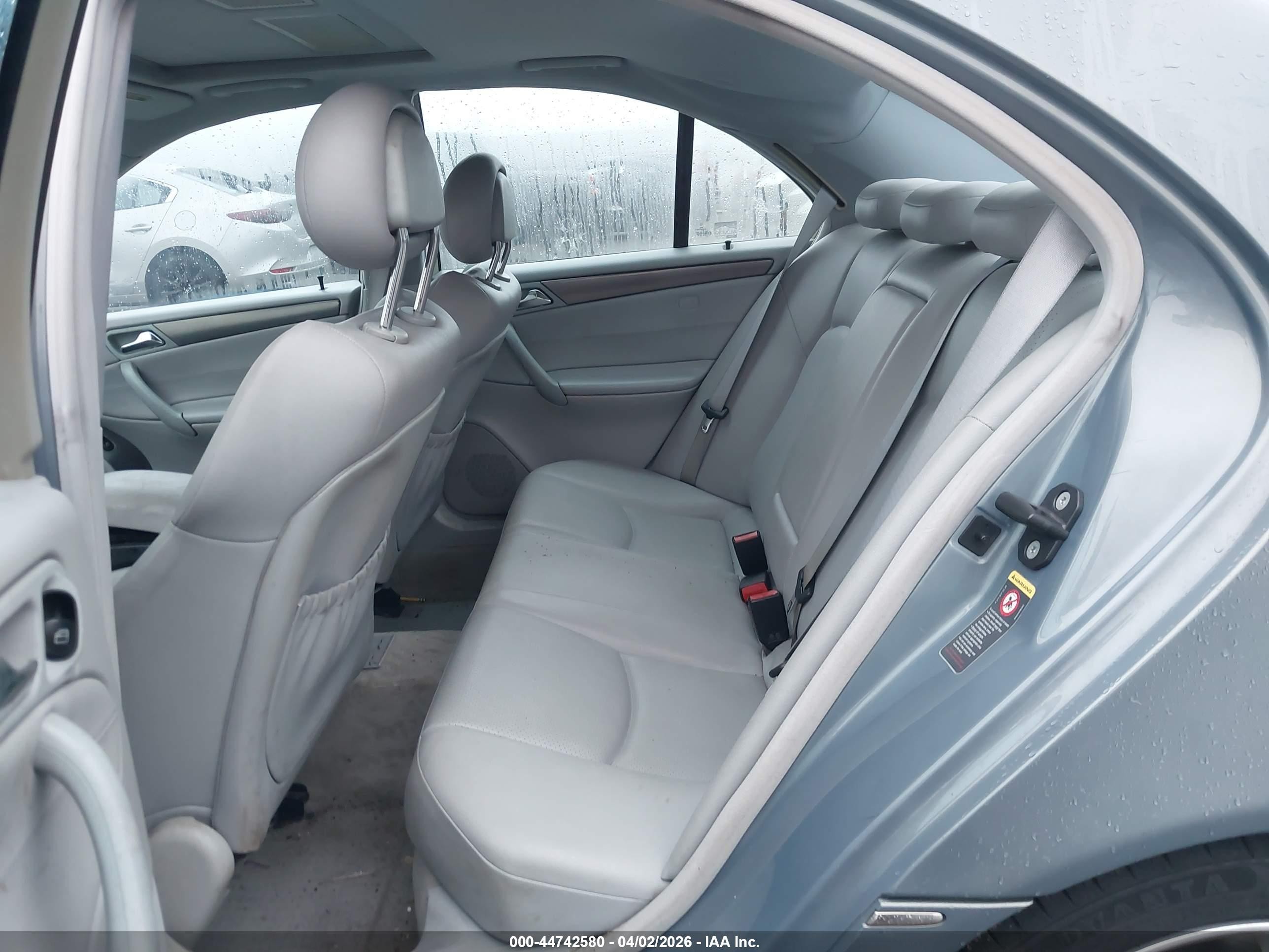 2004 Mercedes-benz C 230 Kompressor Sport/sport Light Blue vin: WDBRF40J94F502433