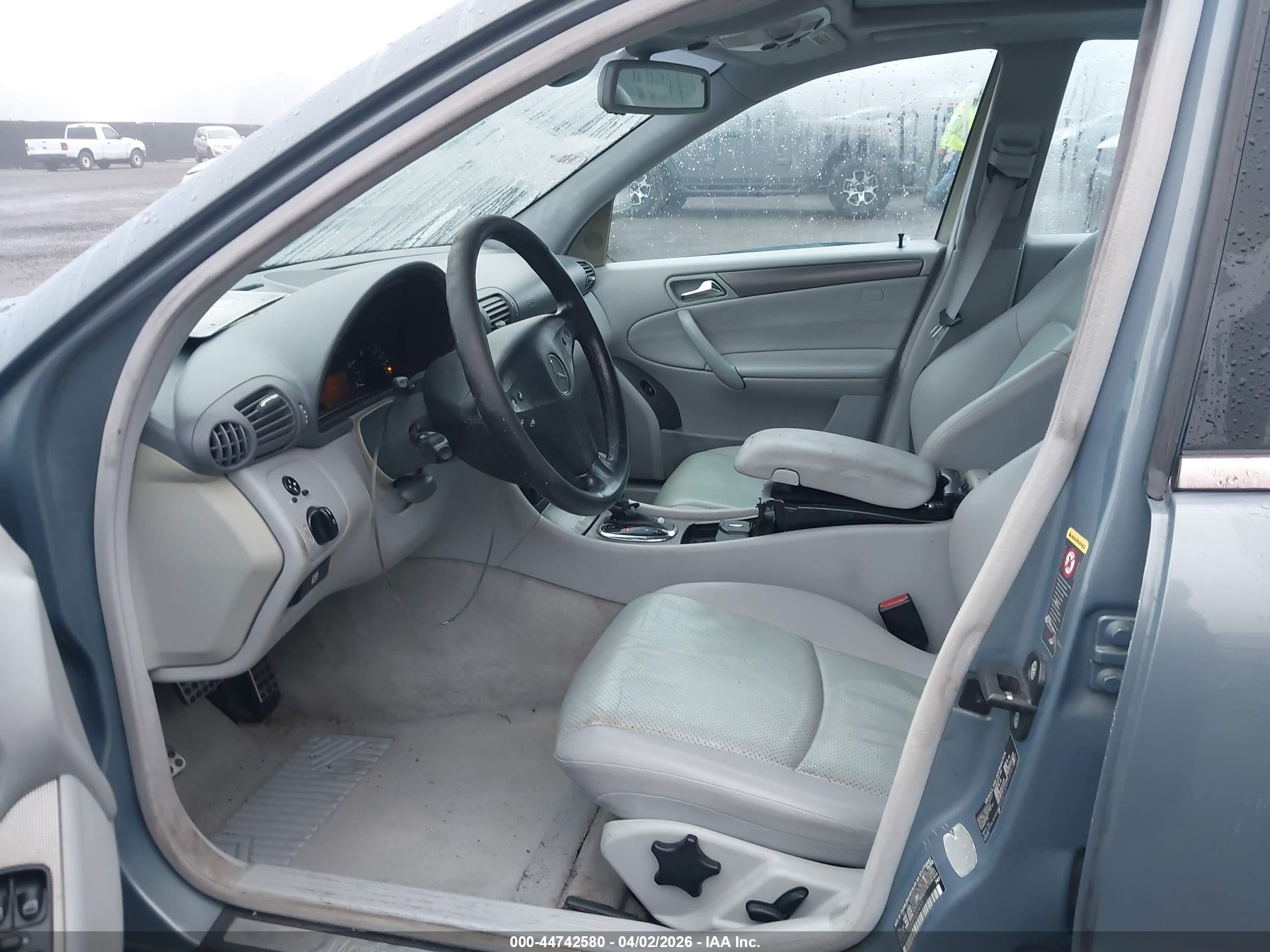 2004 Mercedes-benz C 230 Kompressor Sport/sport Light Blue vin: WDBRF40J94F502433