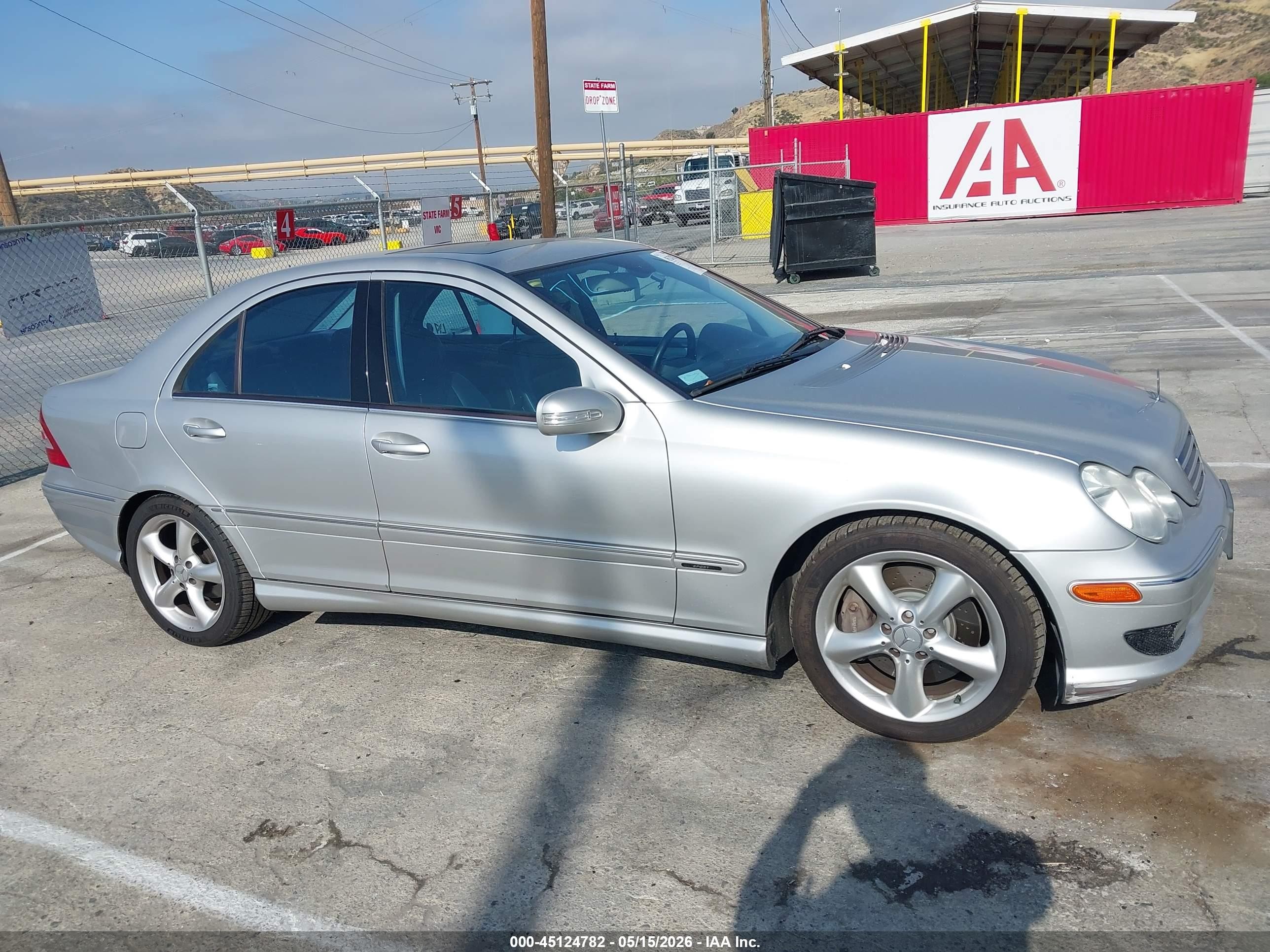 2005 Mercedes-benz C 230 Kompressor Sport White vin: WDBRF40J95F651751