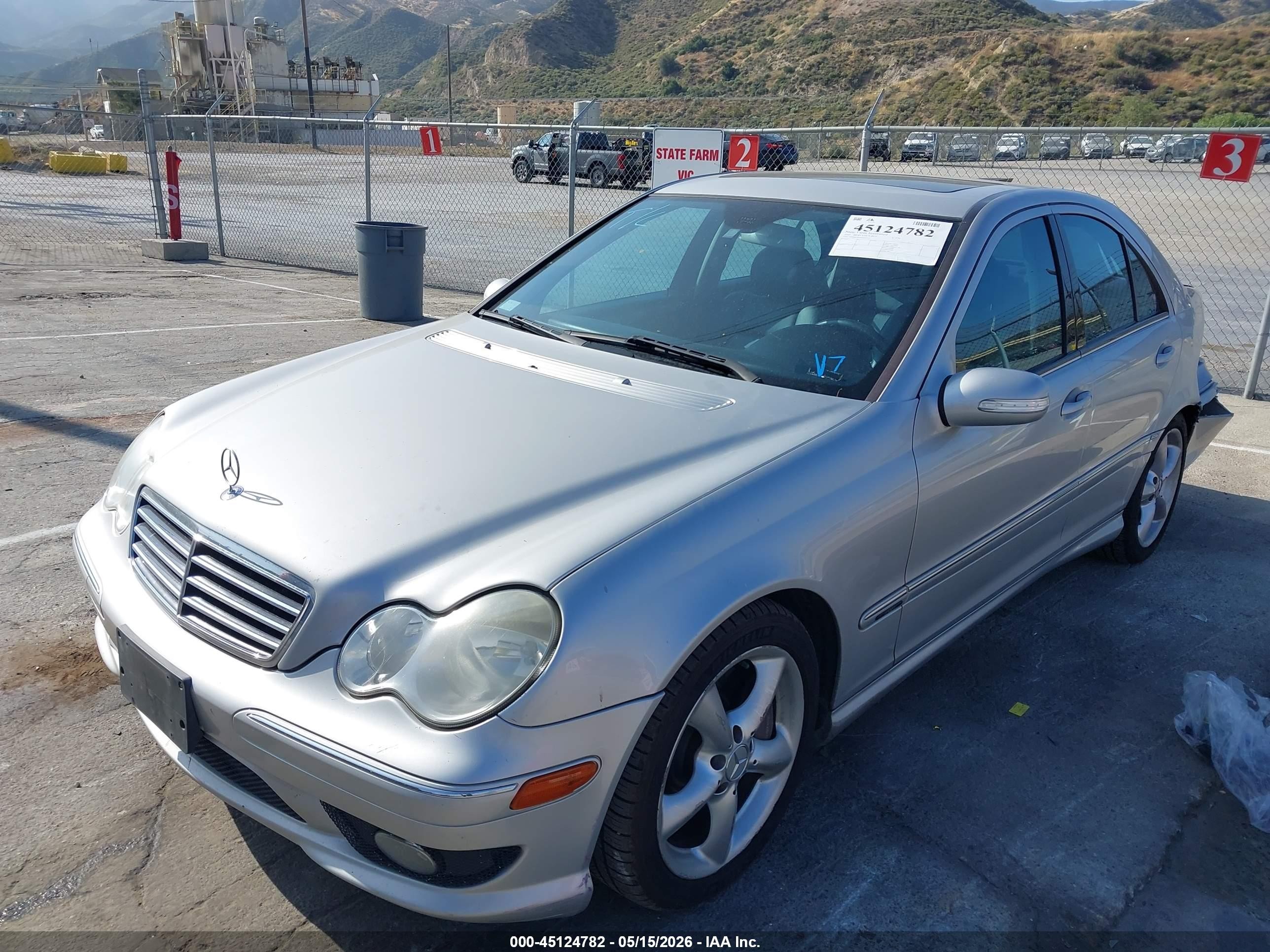 2005 Mercedes-benz C 230 Kompressor Sport White vin: WDBRF40J95F651751